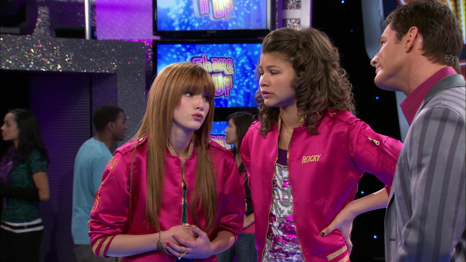 Shake_It_Up_S01E13_1080p_BTD_000305.jpg Shake_It_Up_S01E13_1080p_BTD_000305.jpg
