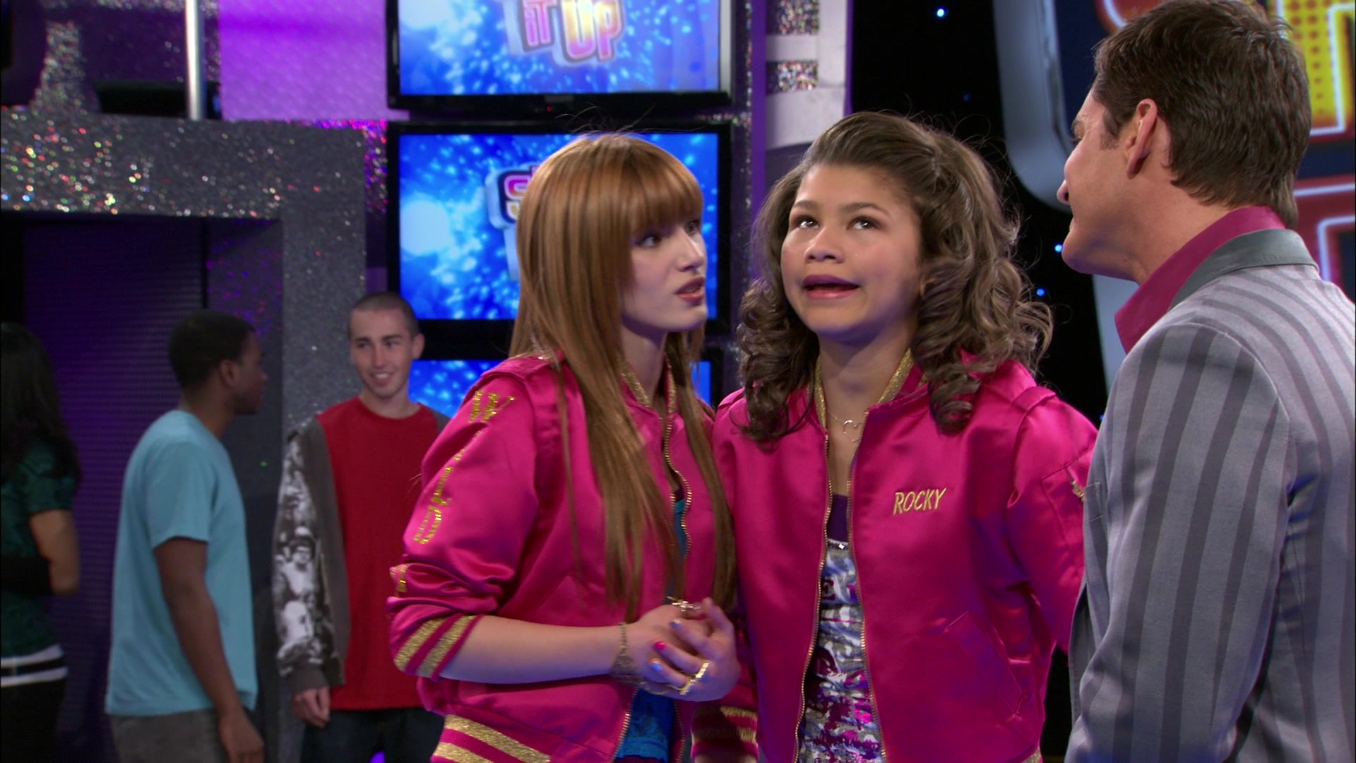 Shake_It_Up_S01E13_1080p_BTD_000311.jpg