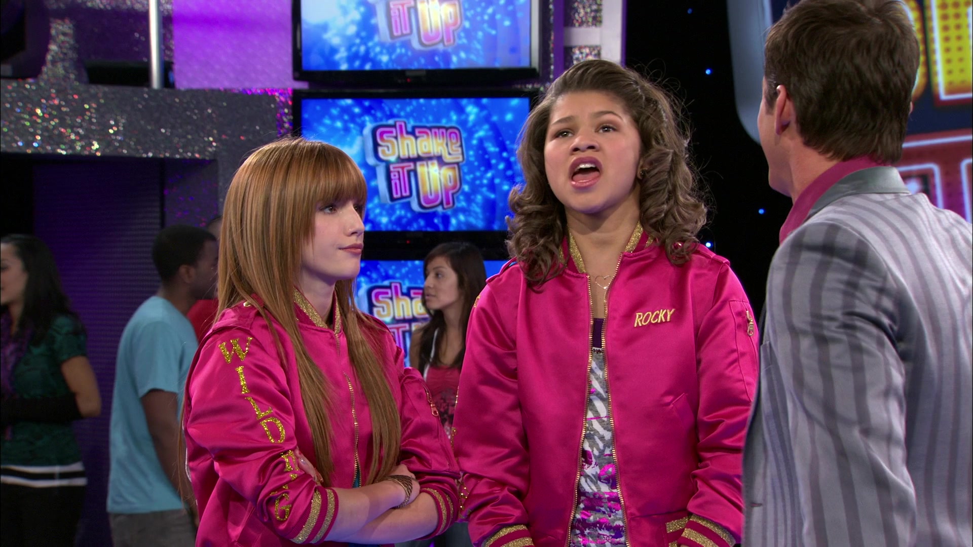 Shake_It_Up_S01E13_1080p_BTD_000331.jpg Shake_It_Up_S01E13_1080p_BTD_000331.jpg