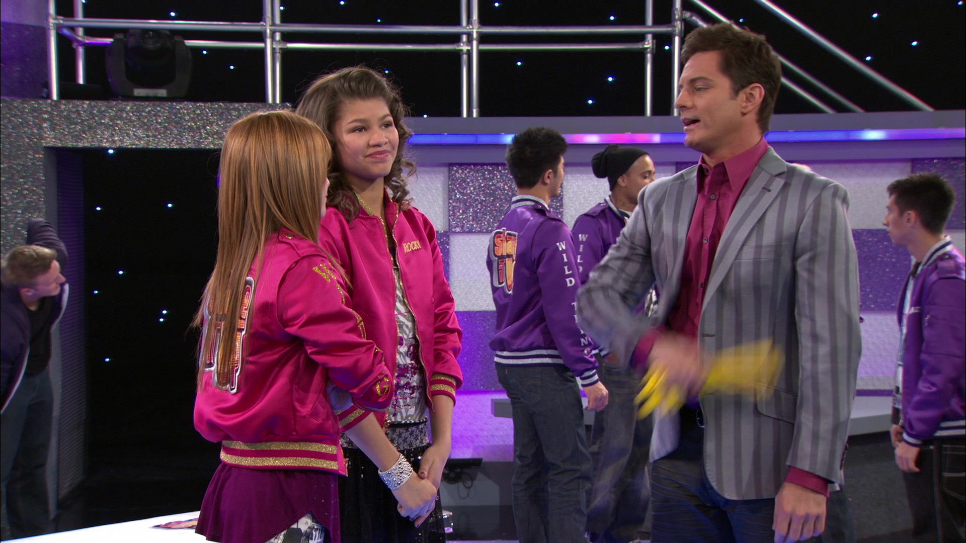 Shake_It_Up_S01E13_1080p_BTD_000333.jpg