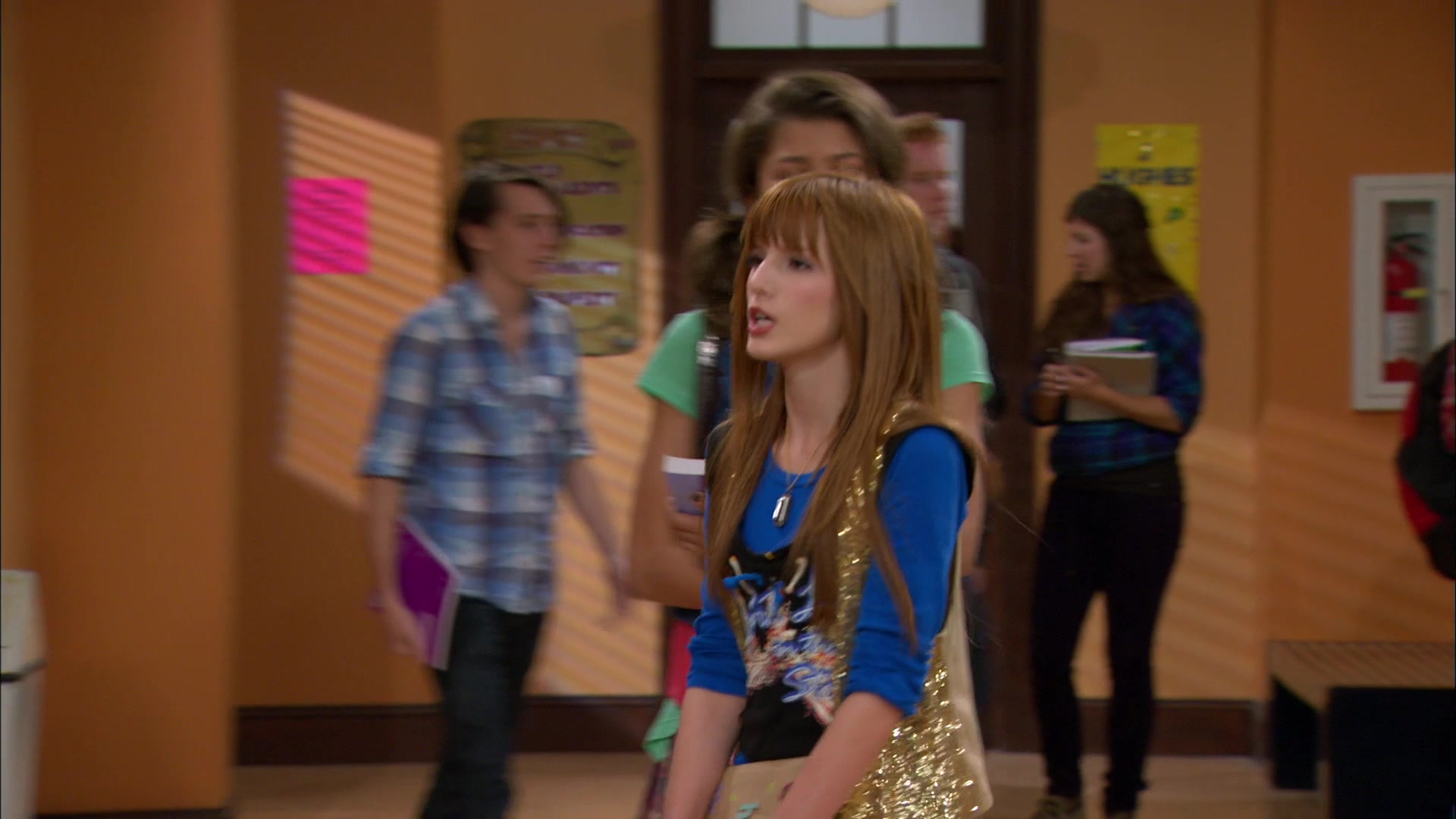 Shake_It_Up_S01E13_1080p_BTD_000515.jpg