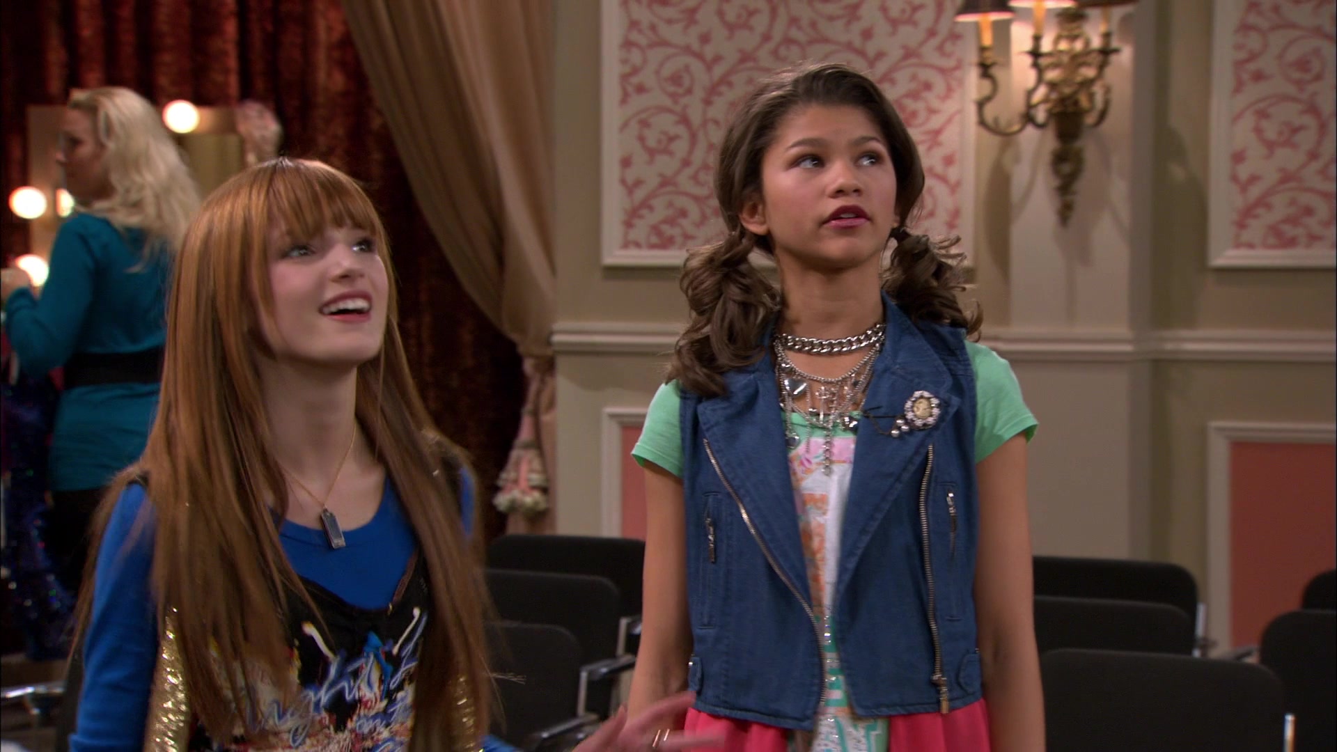 Shake_It_Up_S01E13_1080p_BTD_000885.jpg Shake_It_Up_S01E13_1080p_BTD_000885.jpg