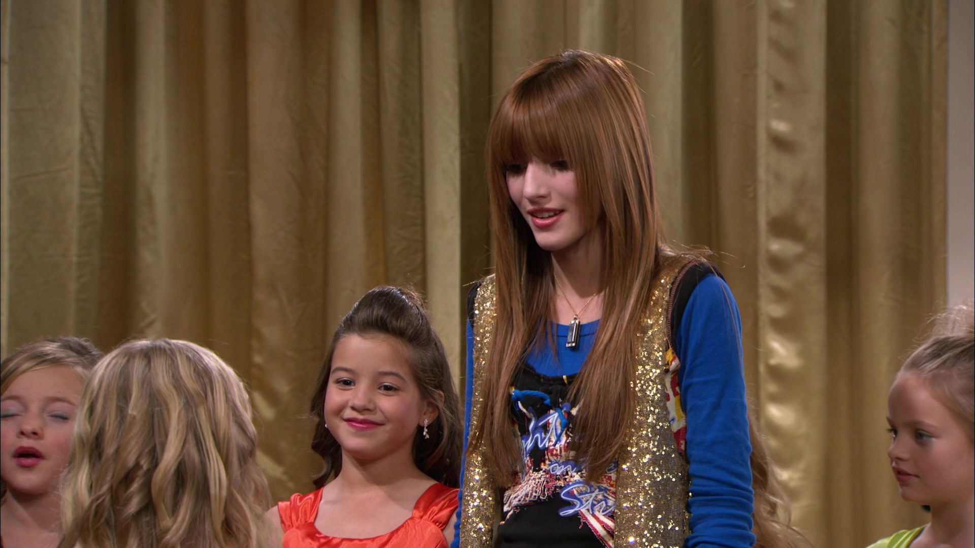 Shake_It_Up_S01E13_1080p_BTD_001004.jpg