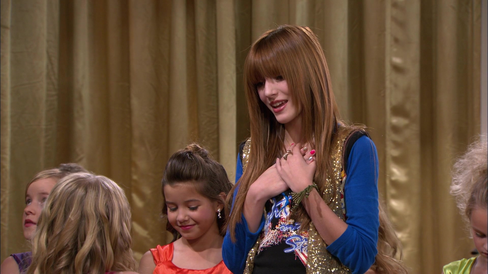 Shake_It_Up_S01E13_1080p_BTD_001020.jpg
