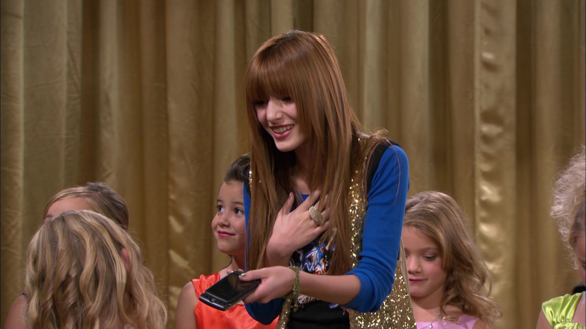 Shake_It_Up_S01E13_1080p_BTD_001026.jpg
