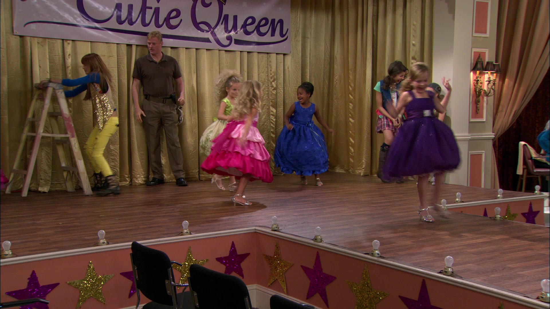 Shake_It_Up_S01E13_1080p_BTD_001125.jpg