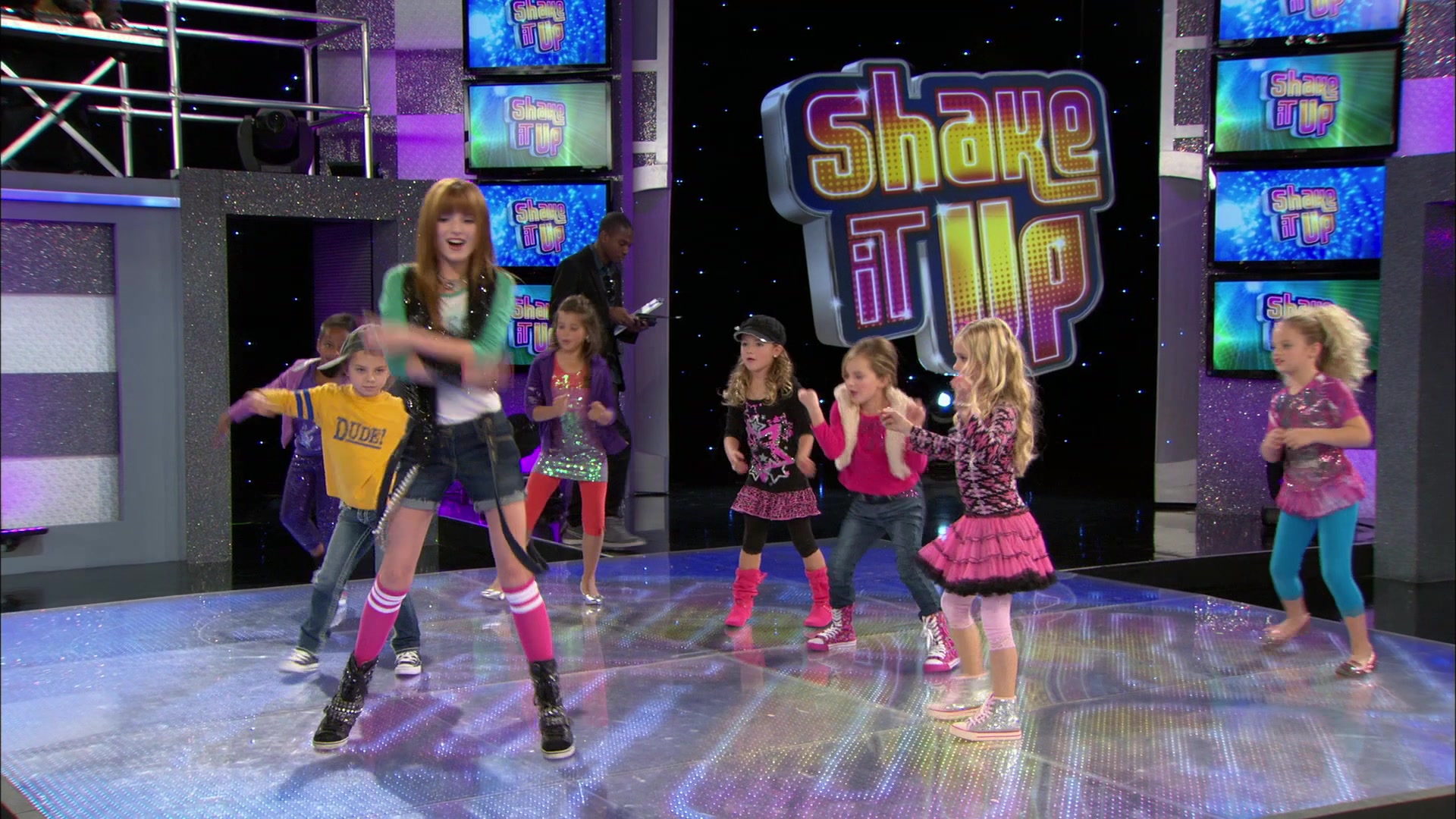 Shake_It_Up_S01E13_1080p_BTD_001161.jpg