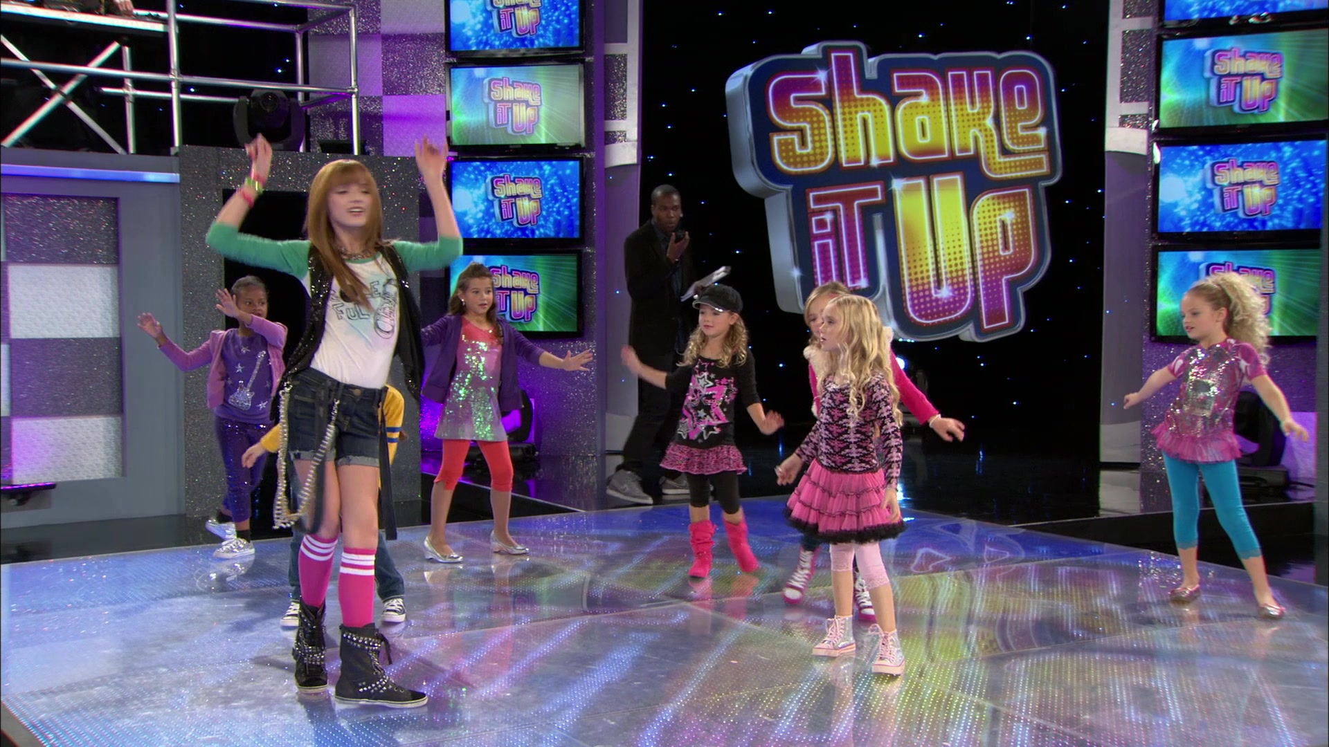 Shake_It_Up_S01E13_1080p_BTD_001164.jpg