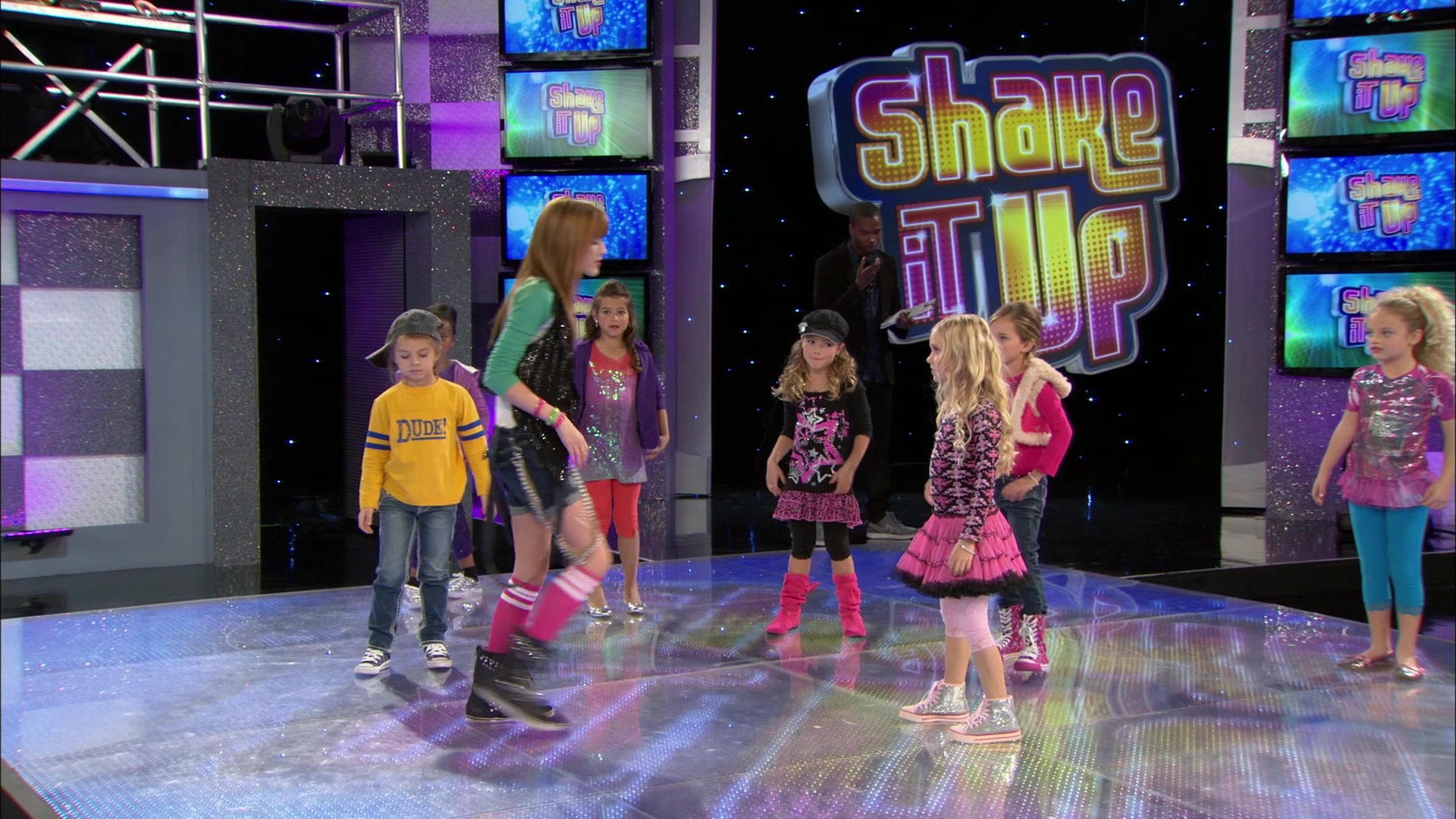 Shake_It_Up_S01E13_1080p_BTD_001168.jpg