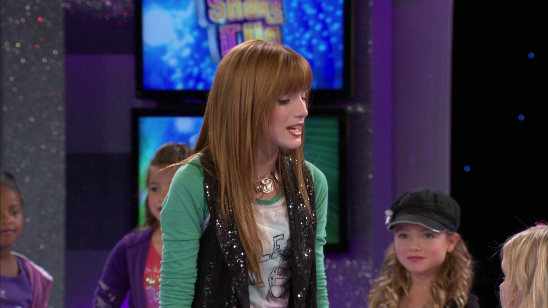 Shake_It_Up_S01E13_1080p_BTD_001182.jpg Shake_It_Up_S01E13_1080p_BTD_001182.jpg