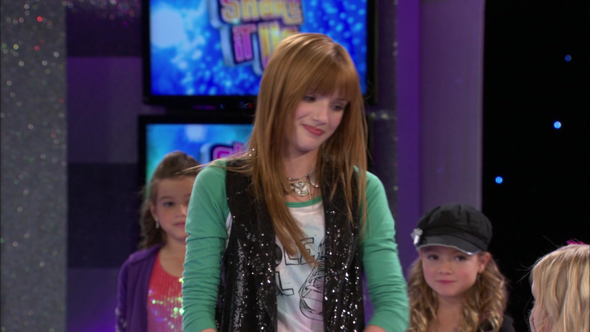 Shake_It_Up_S01E13_1080p_BTD_001188.jpg