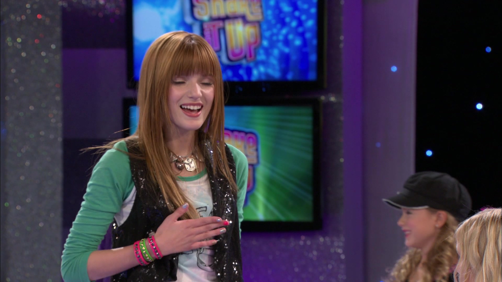 Shake_It_Up_S01E13_1080p_BTD_001200.jpg Shake_It_Up_S01E13_1080p_BTD_001200.jpg
