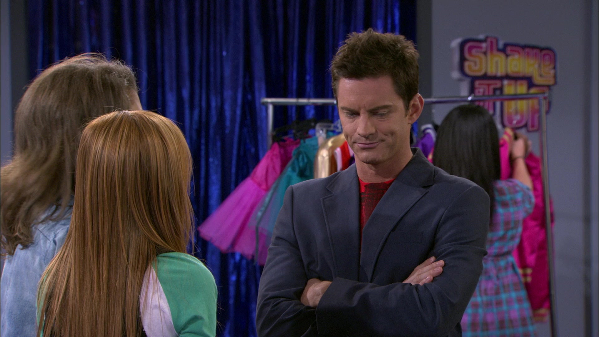 Shake_It_Up_S01E13_1080p_BTD_001244.jpg Shake_It_Up_S01E13_1080p_BTD_001244.jpg