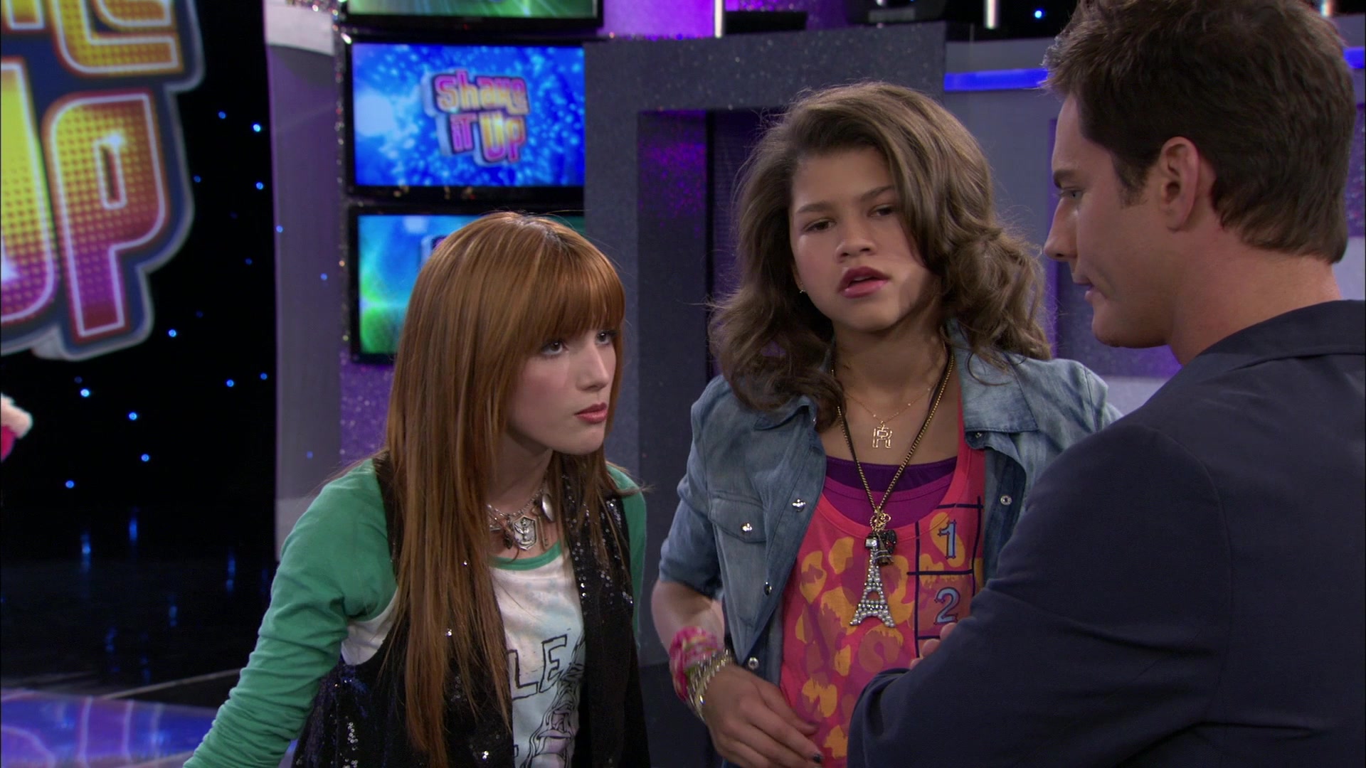 Shake_It_Up_S01E13_1080p_BTD_001251.jpg