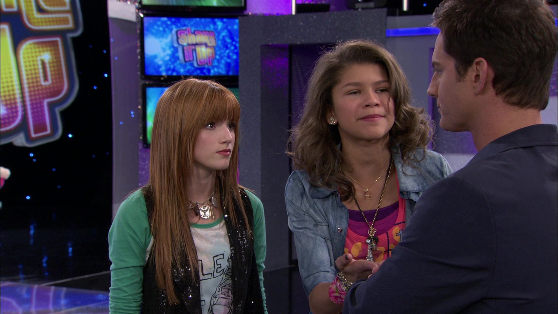 Shake_It_Up_S01E13_1080p_BTD_001261.jpg