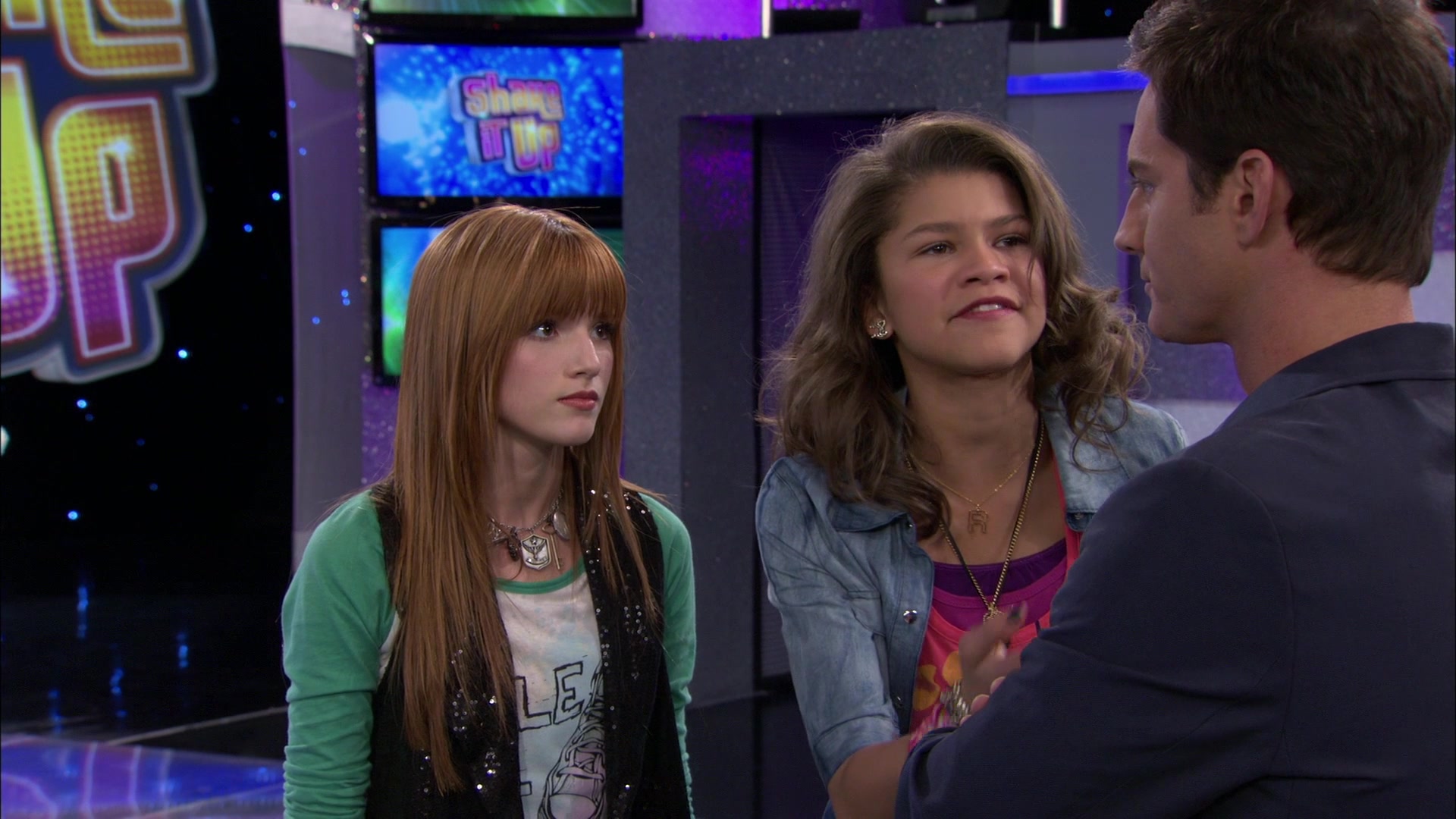 Shake_It_Up_S01E13_1080p_BTD_001262.jpg