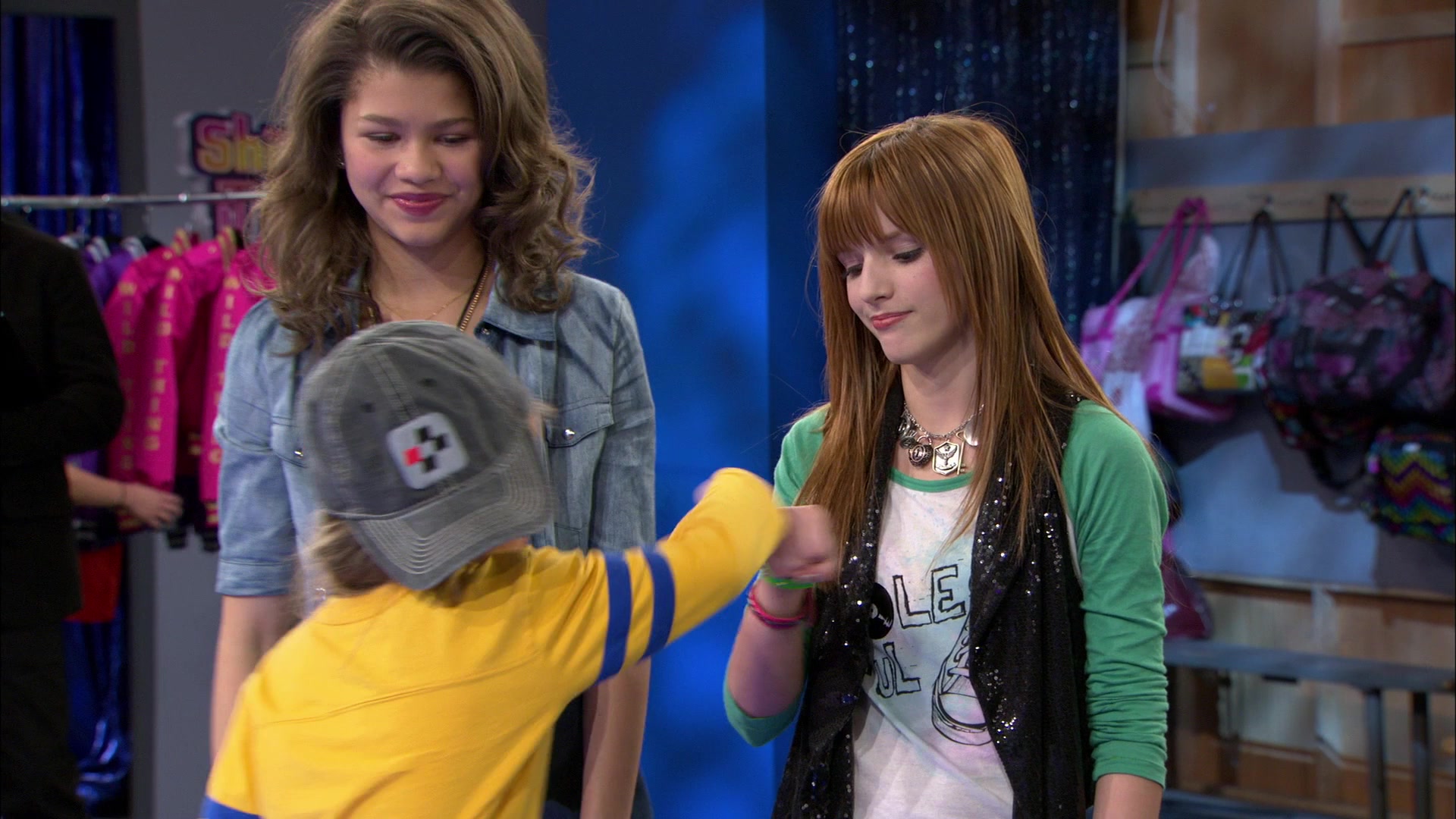 Shake_It_Up_S01E13_1080p_BTD_001744.jpg Shake_It_Up_S01E13_1080p_BTD_001744.jpg