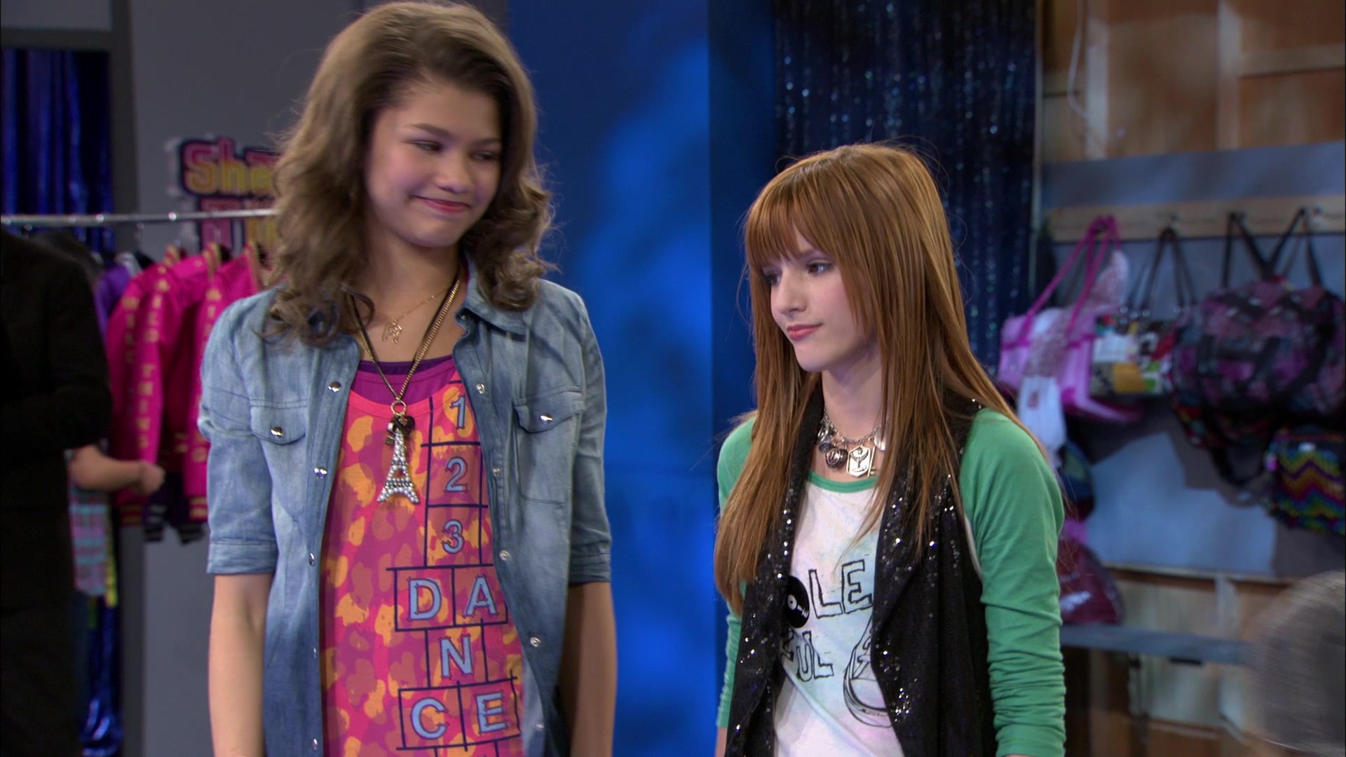 Shake_It_Up_S01E13_1080p_BTD_001746.jpg