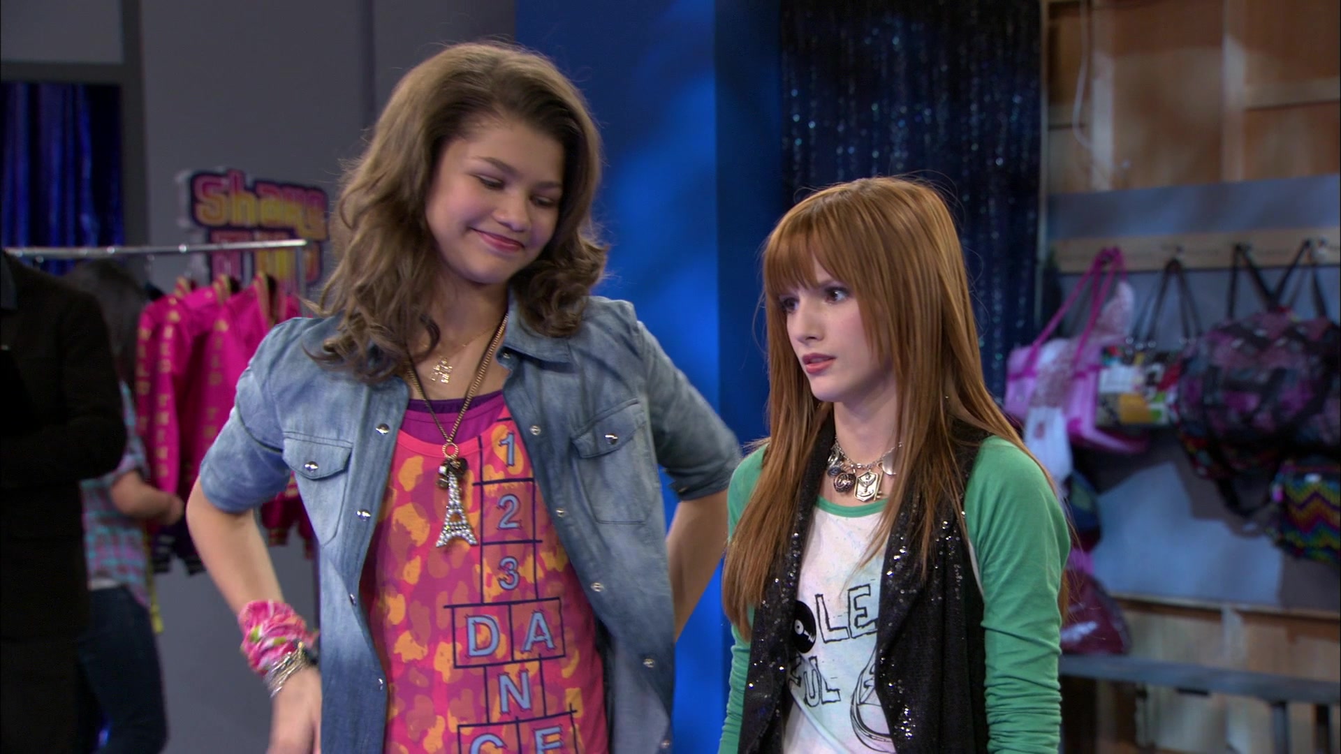 Shake_It_Up_S01E13_1080p_BTD_001747.jpg Shake_It_Up_S01E13_1080p_BTD_001747.jpg