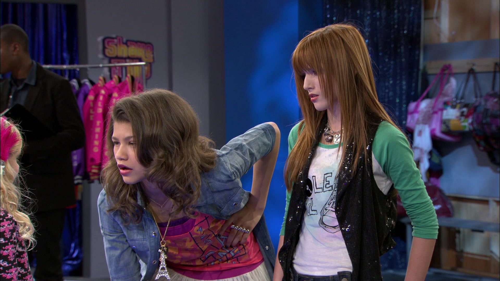 Shake_It_Up_S01E13_1080p_BTD_001813.jpg Shake_It_Up_S01E13_1080p_BTD_001813.jpg