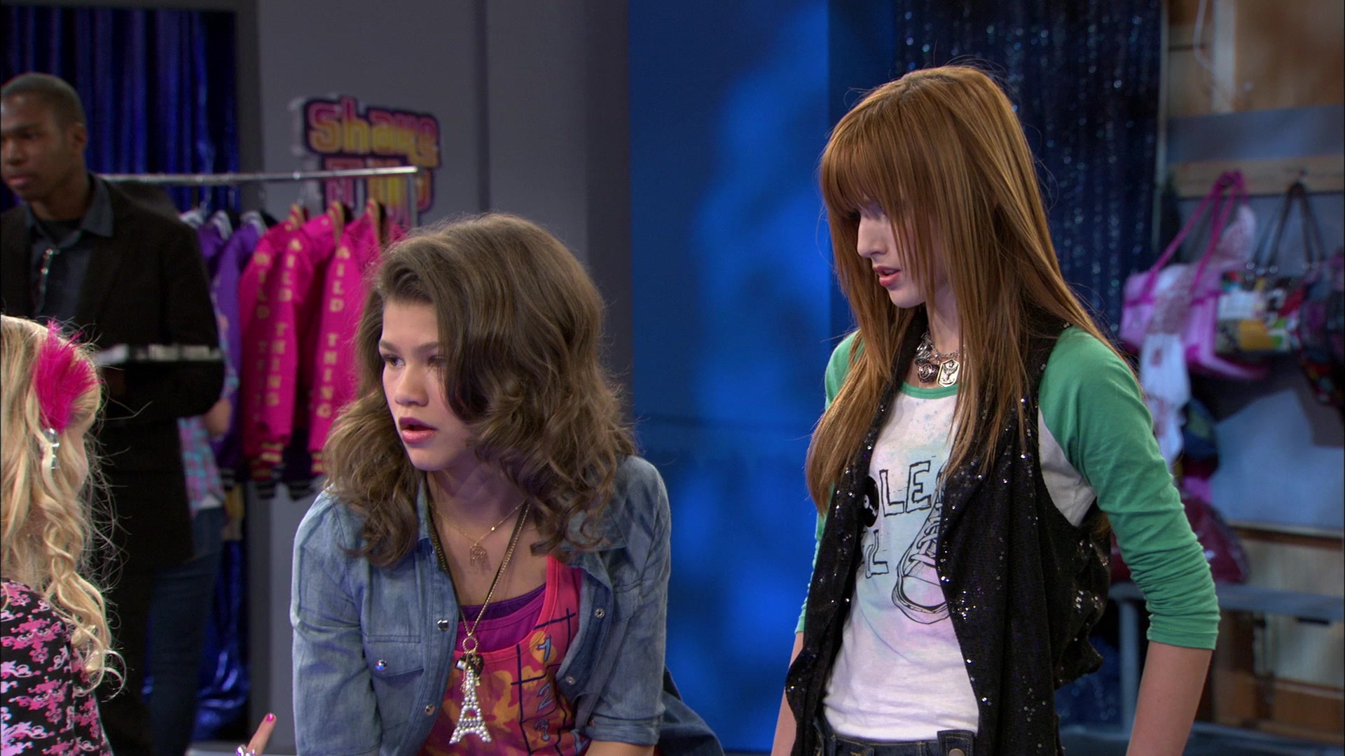 Shake_It_Up_S01E13_1080p_BTD_001825.jpg