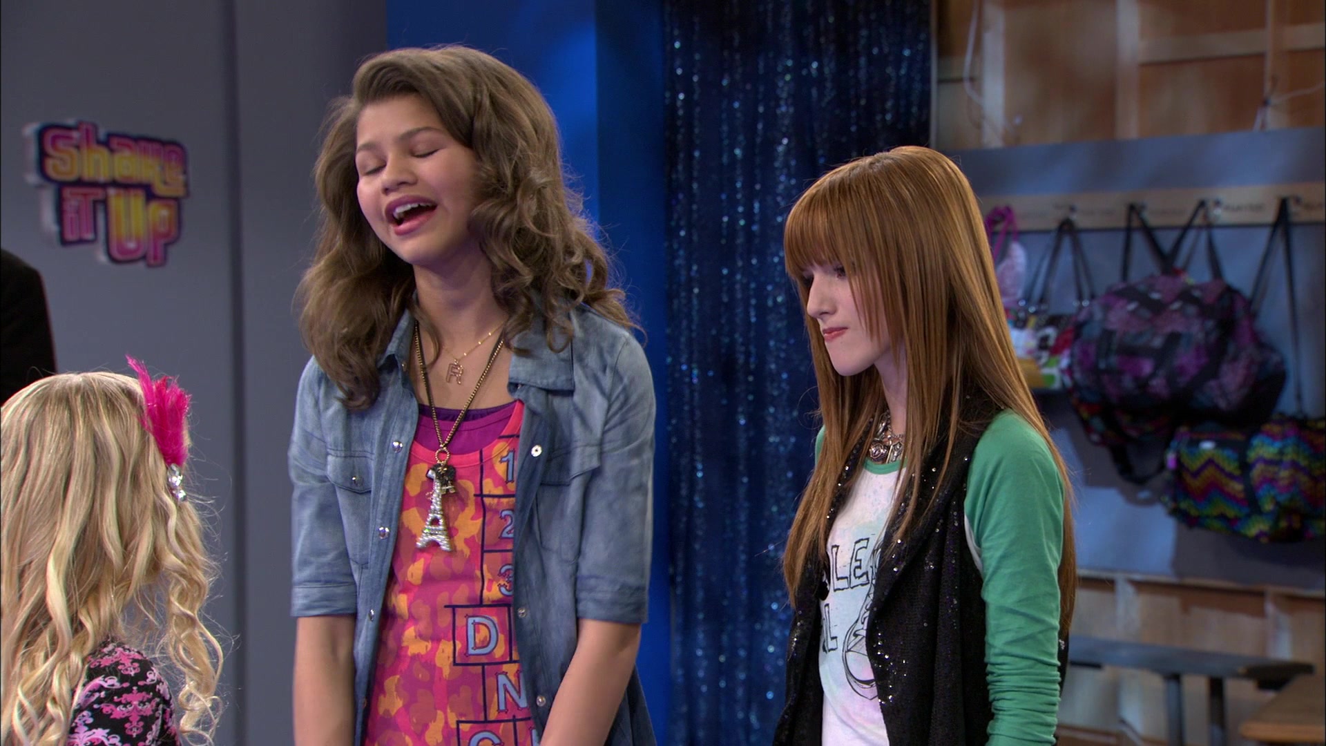 Shake_It_Up_S01E13_1080p_BTD_001851.jpg