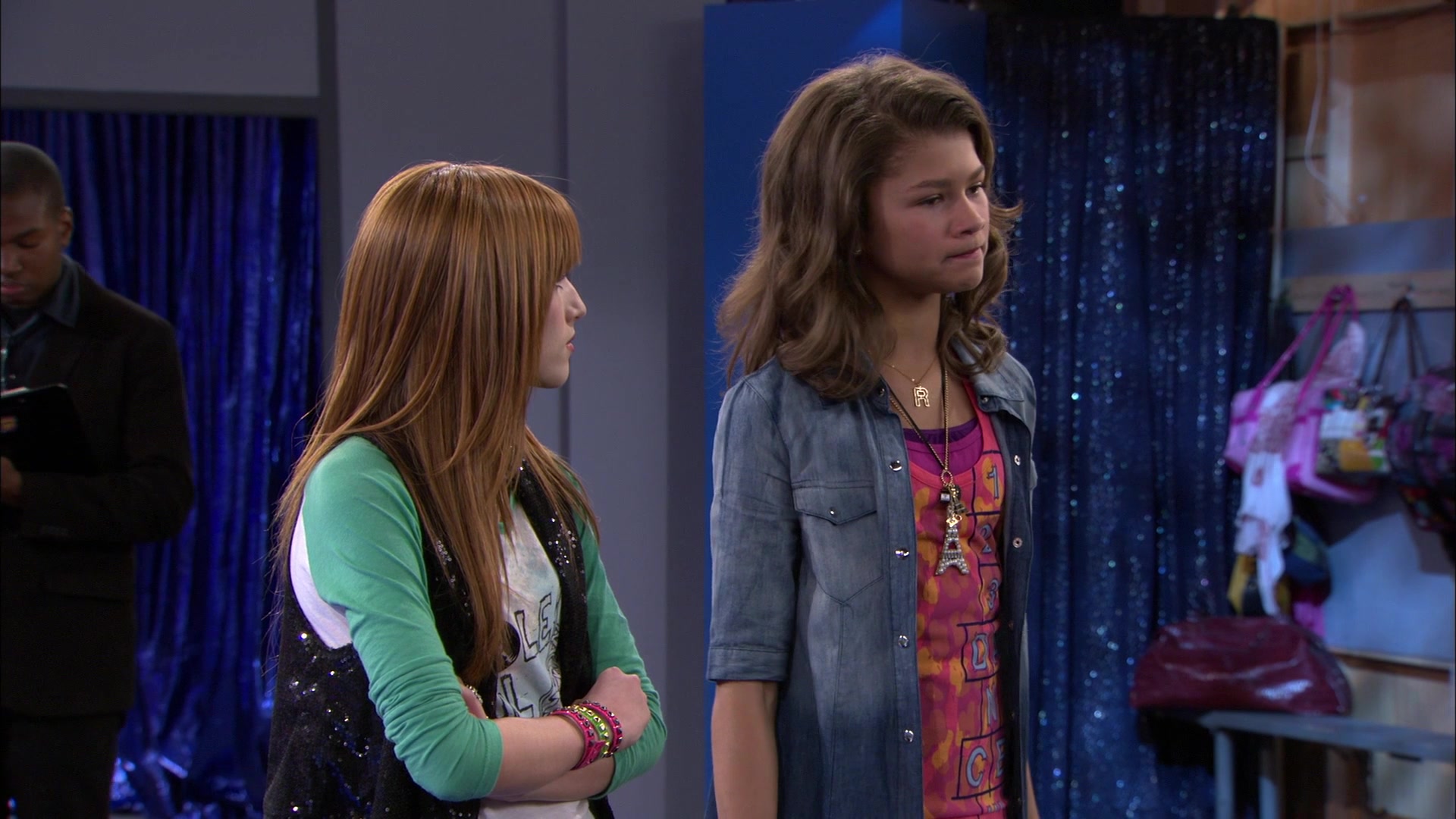 Shake_It_Up_S01E13_1080p_BTD_001913.jpg