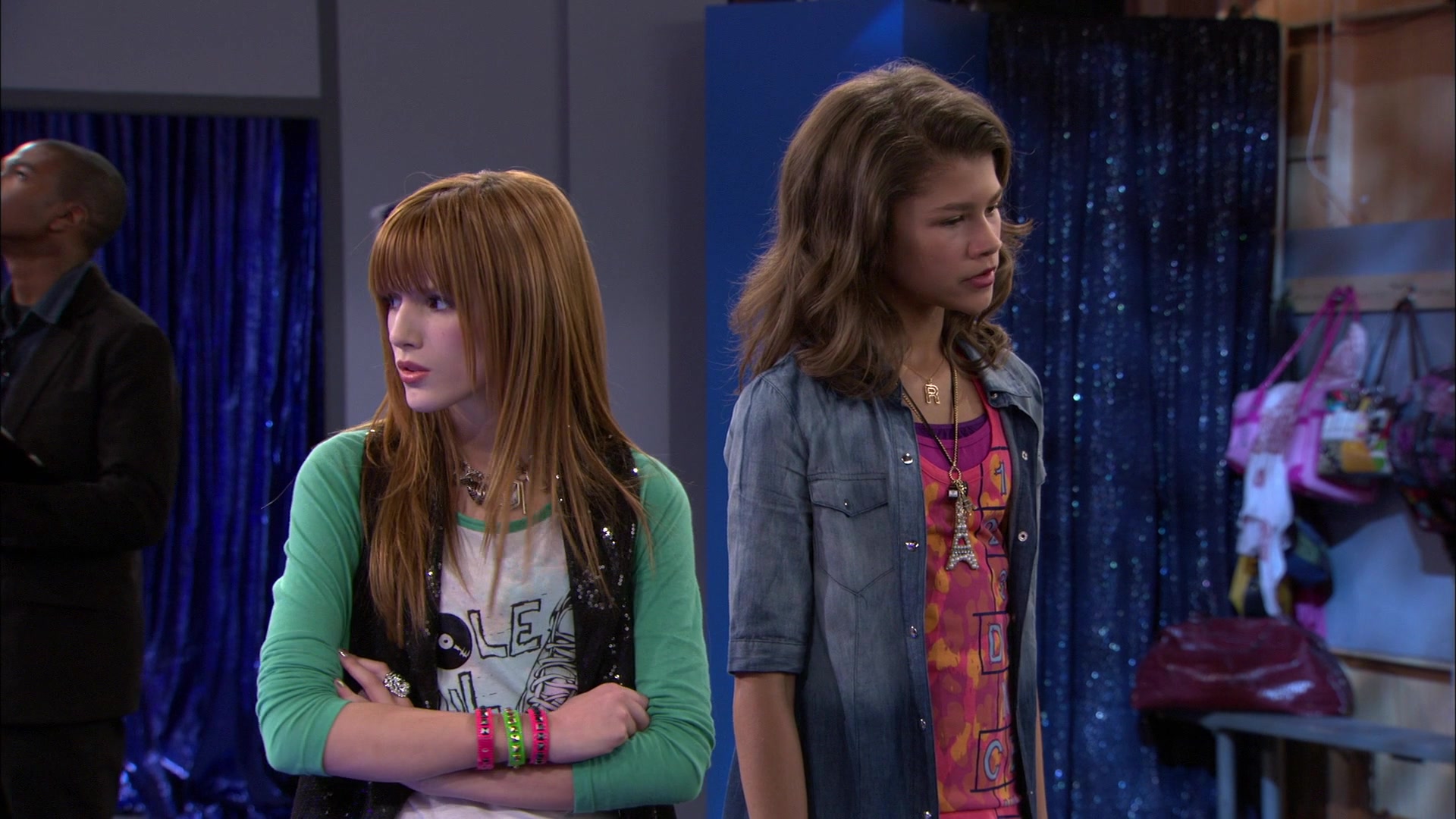 Shake_It_Up_S01E13_1080p_BTD_001917.jpg
