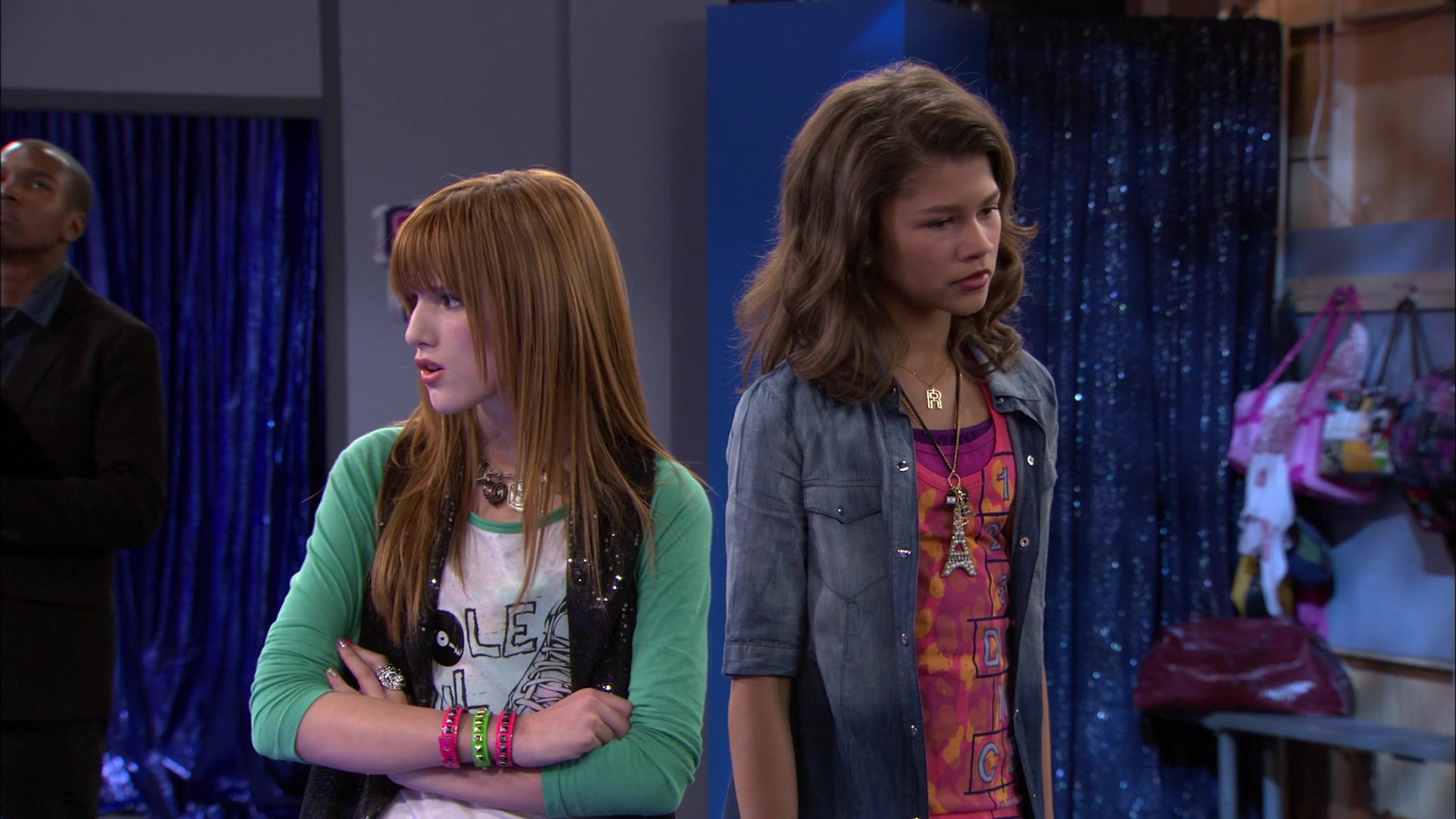 Shake_It_Up_S01E13_1080p_BTD_001918.jpg Shake_It_Up_S01E13_1080p_BTD_001918.jpg