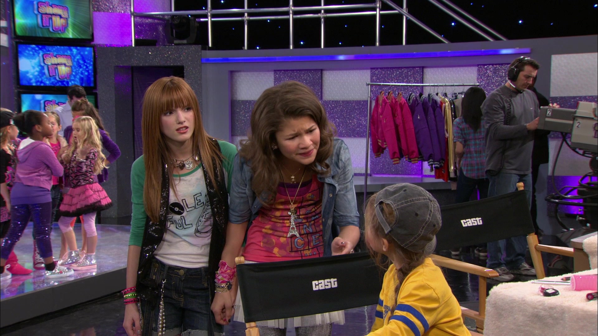 Shake_It_Up_S01E13_1080p_BTD_001977.jpg