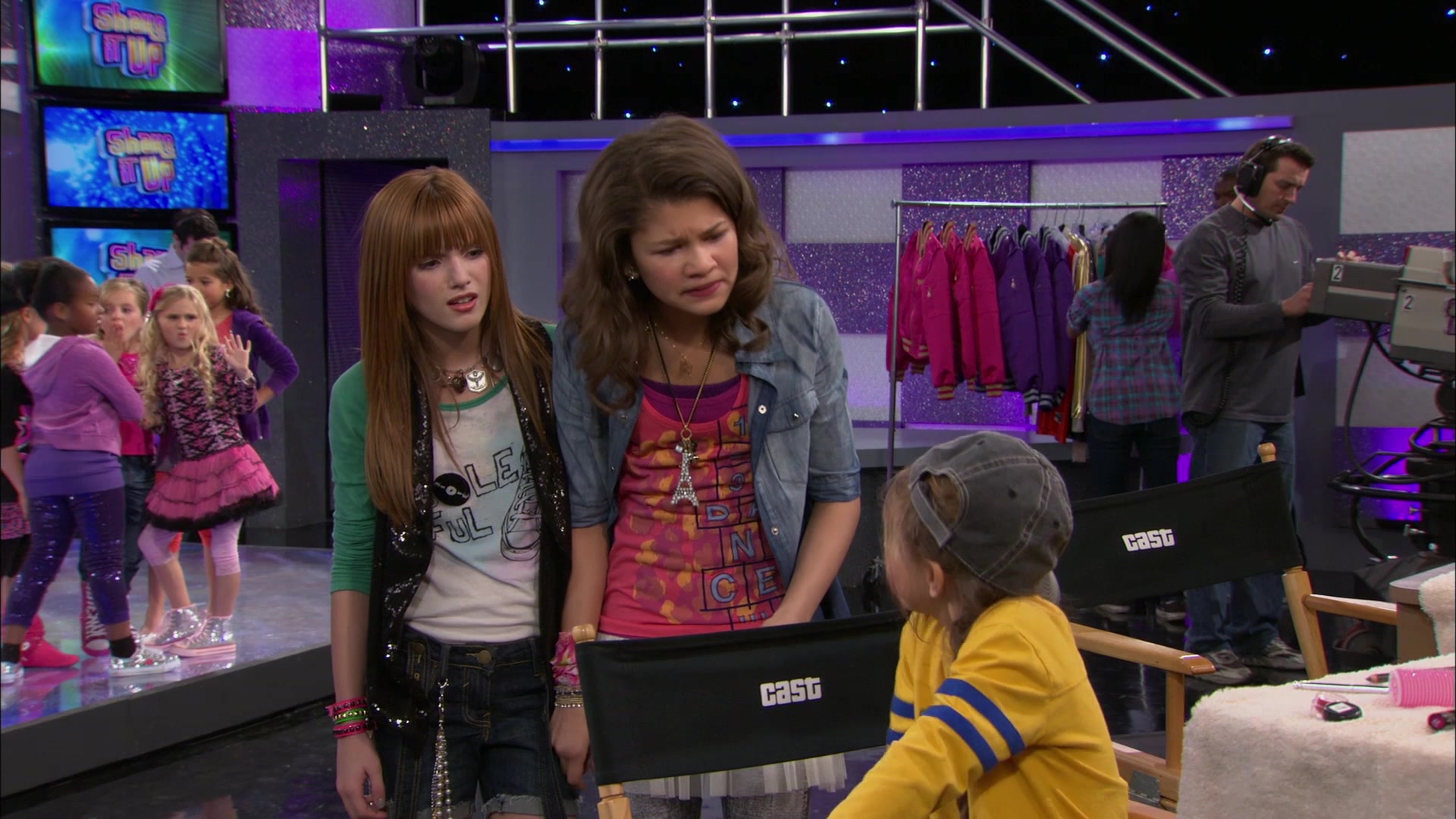 Shake_It_Up_S01E13_1080p_BTD_001979.jpg