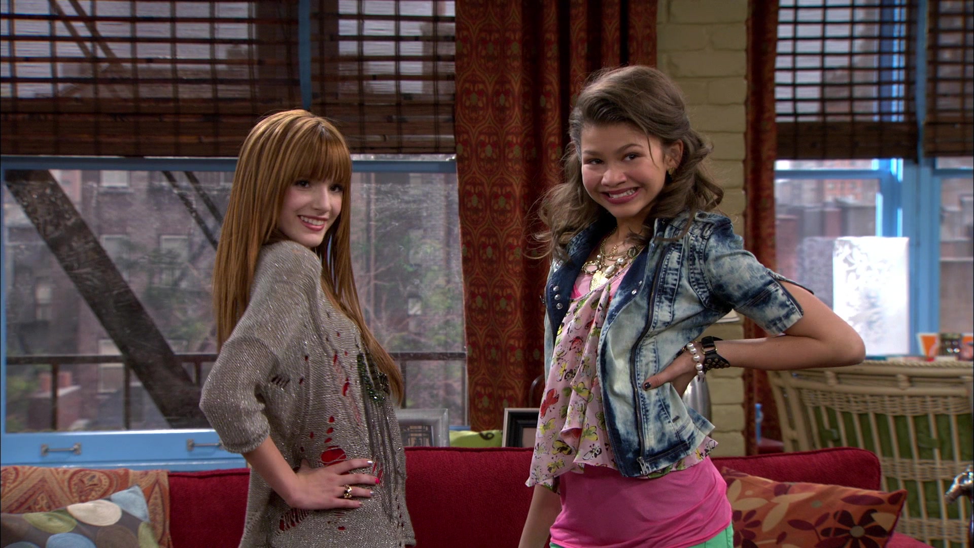 Shake_It_Up_S01E13_1080p_BTD_002012.jpg Shake_It_Up_S01E13_1080p_BTD_002012.jpg