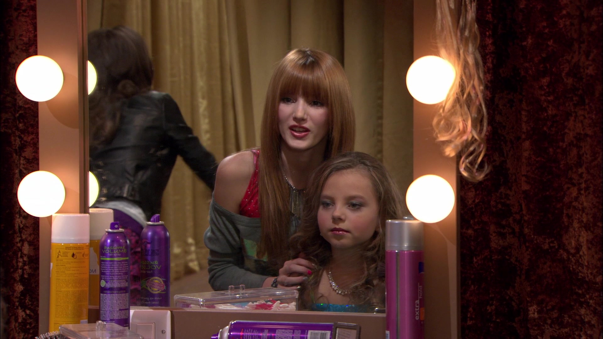 Shake_It_Up_S01E13_1080p_BTD_002358.jpg