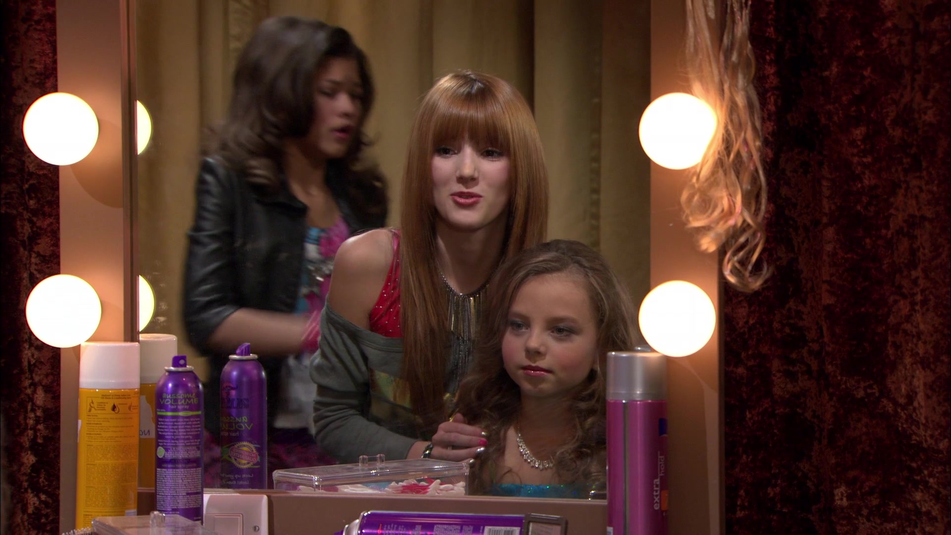 Shake_It_Up_S01E13_1080p_BTD_002361.jpg