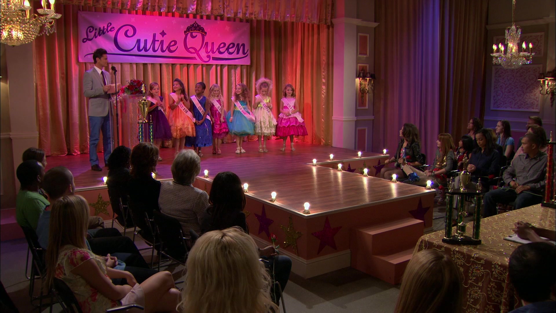 Shake_It_Up_S01E13_1080p_BTD_002858.jpg