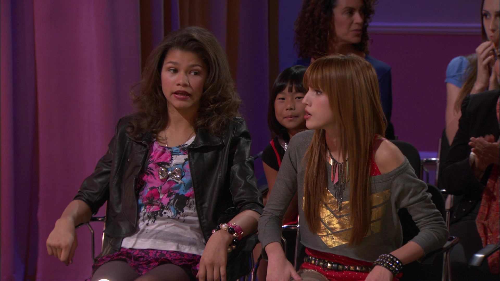 Shake_It_Up_S01E13_1080p_BTD_002936.jpg