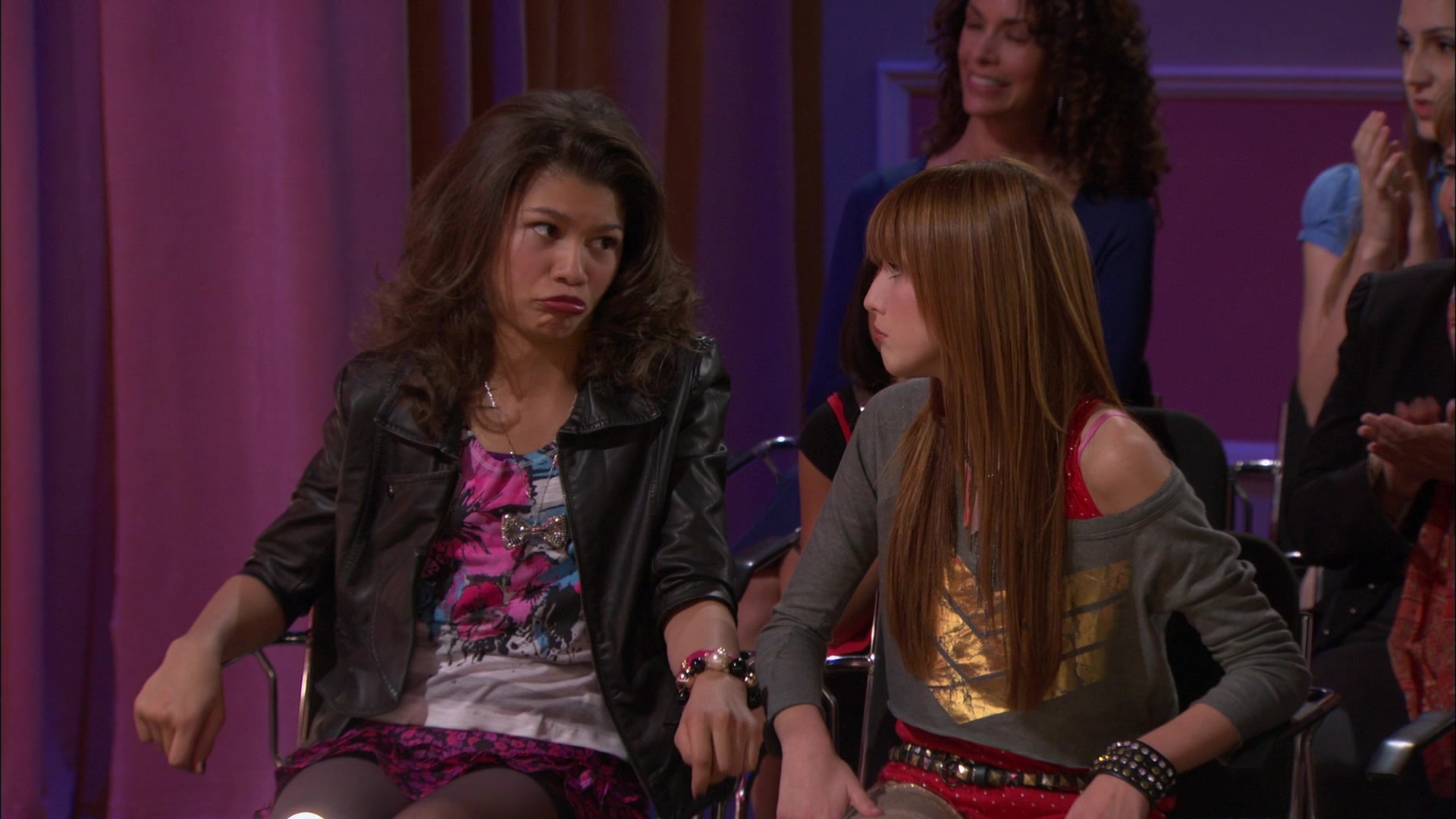 Shake_It_Up_S01E13_1080p_BTD_002940.jpg Shake_It_Up_S01E13_1080p_BTD_002940.jpg