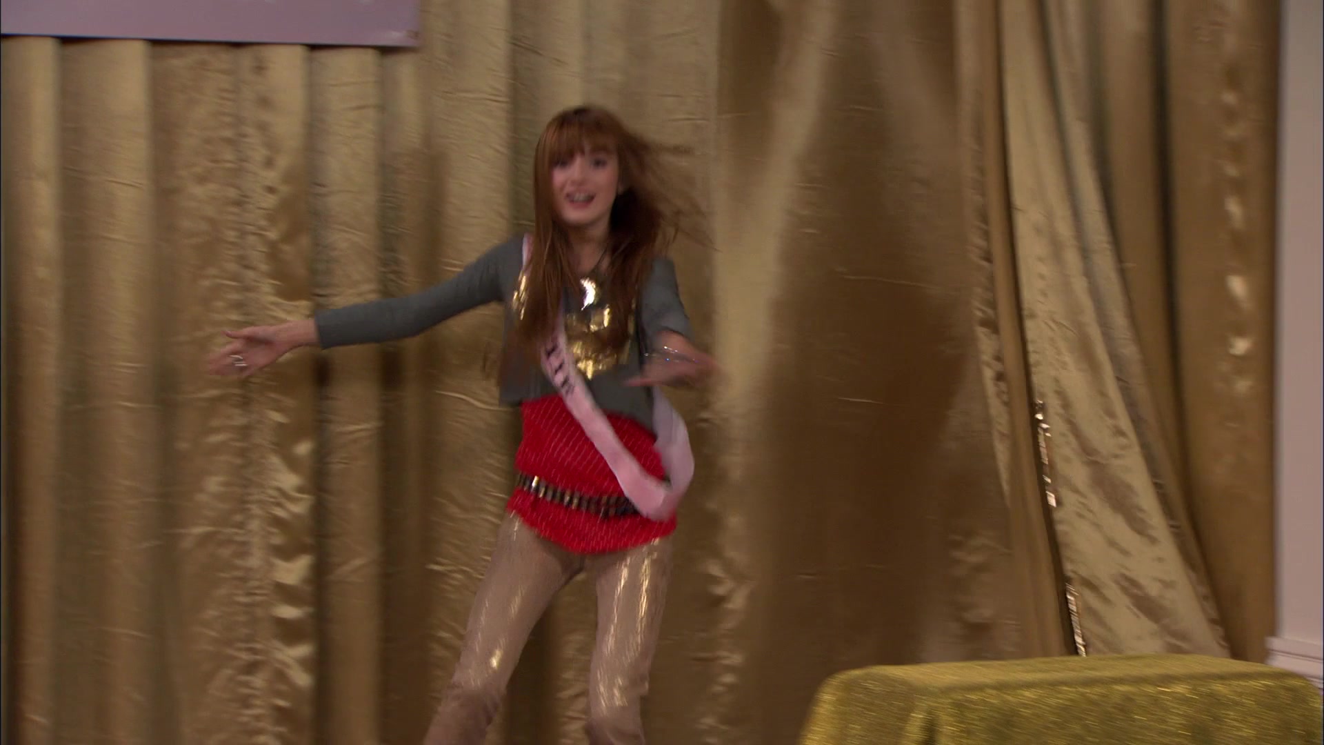 Shake_It_Up_S01E13_1080p_BTD_003084.jpg