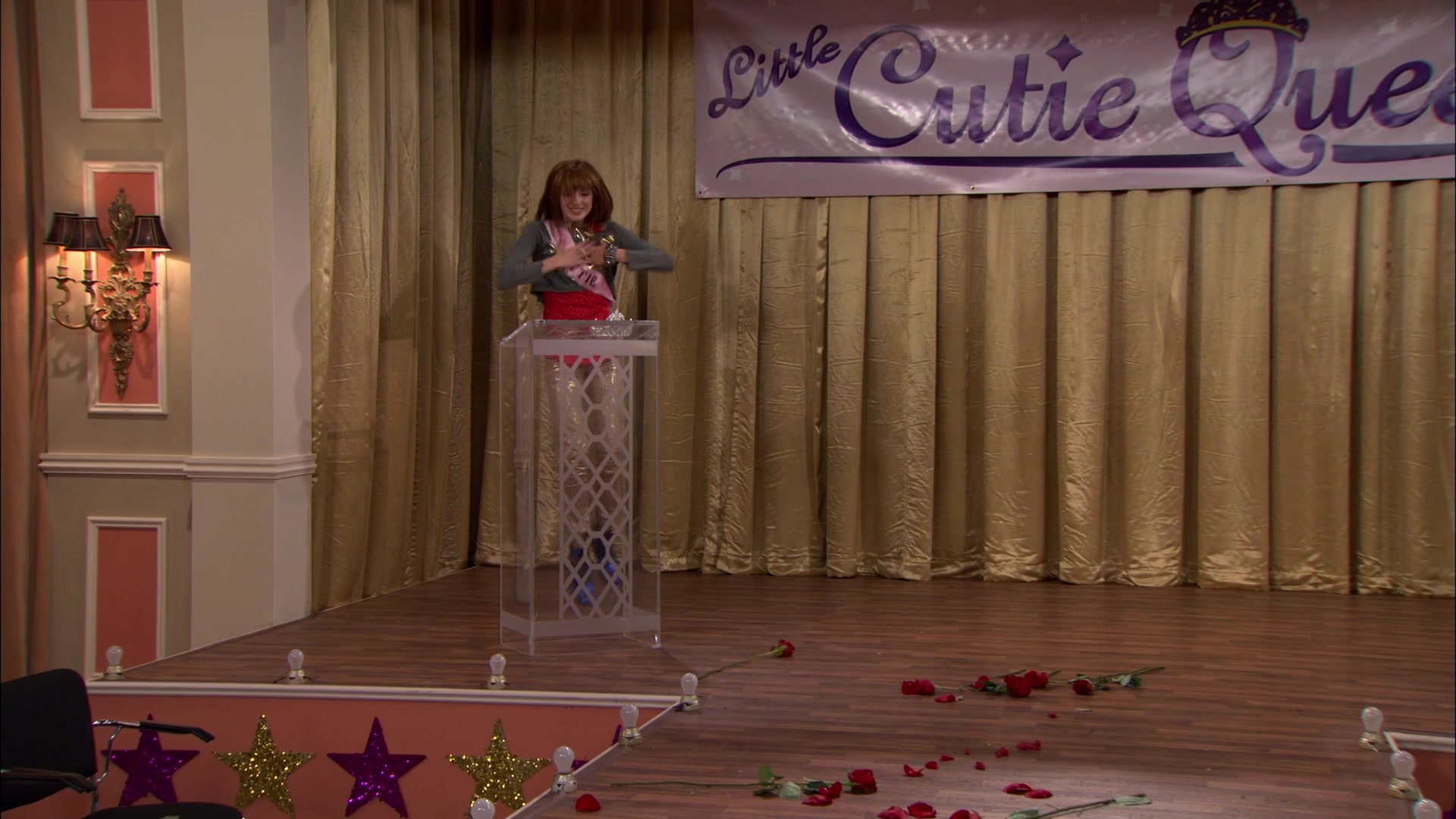 Shake_It_Up_S01E13_1080p_BTD_003092.jpg