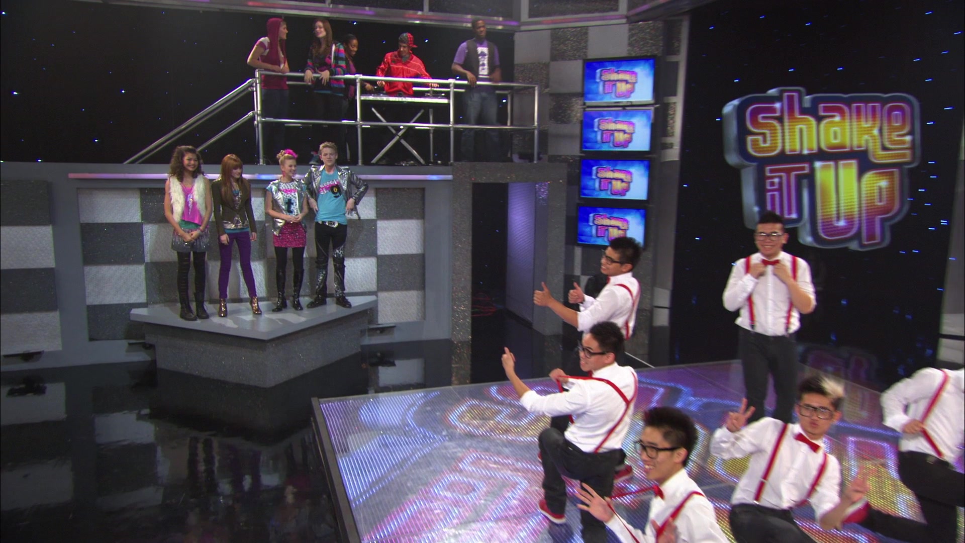 Shake_It_Up_S01E14_1080p_BTD_000244.jpg