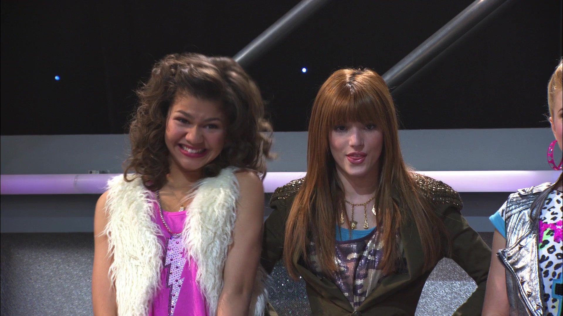 Shake_It_Up_S01E14_1080p_BTD_000251.jpg