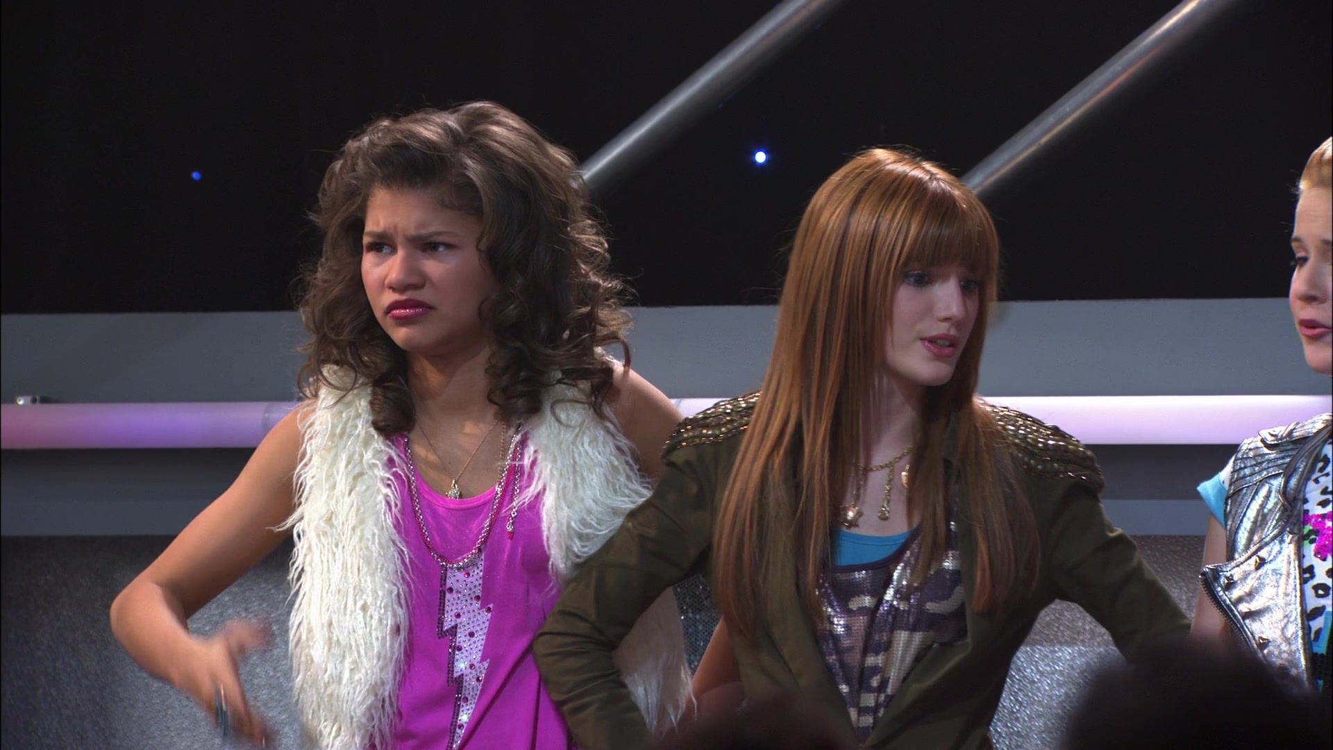 Shake_It_Up_S01E14_1080p_BTD_000285.jpg