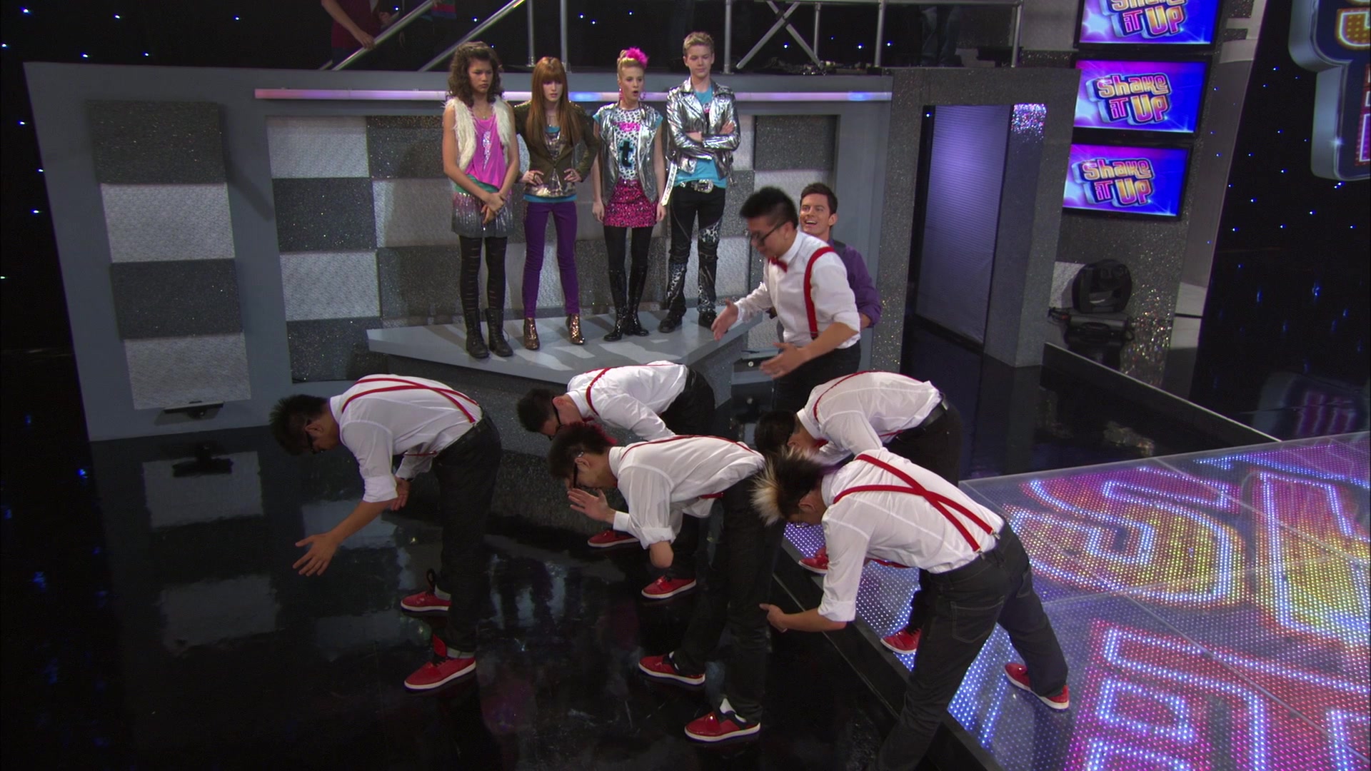 Shake_It_Up_S01E14_1080p_BTD_000304.jpg