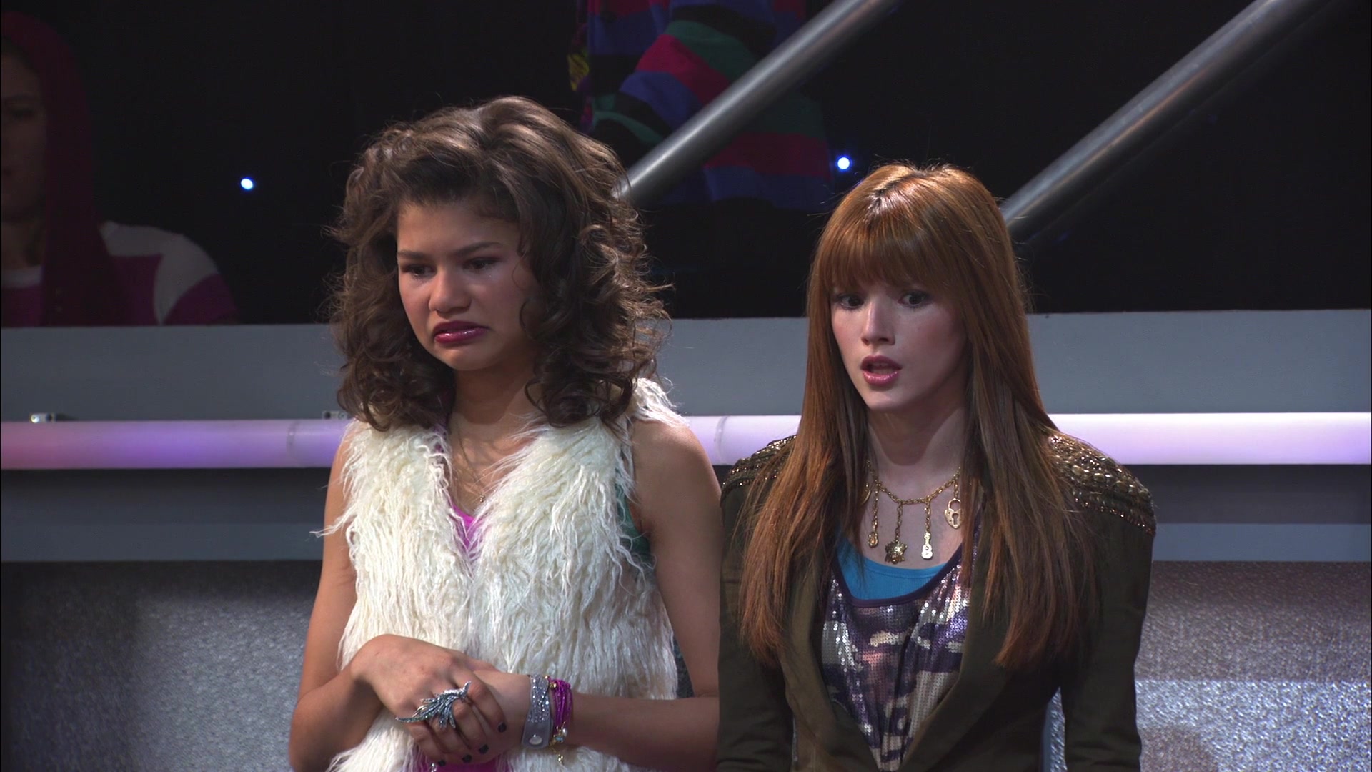 Shake_It_Up_S01E14_1080p_BTD_000313.jpg
