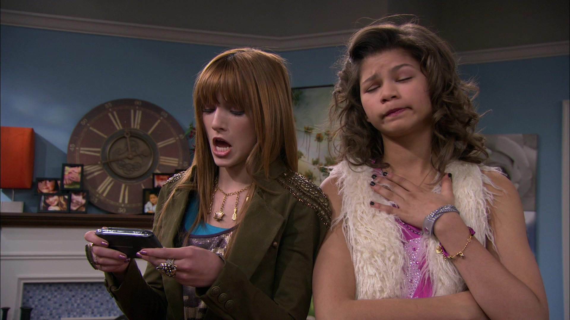 Shake_It_Up_S01E14_1080p_BTD_000745.jpg Shake_It_Up_S01E14_1080p_BTD_000745.jpg