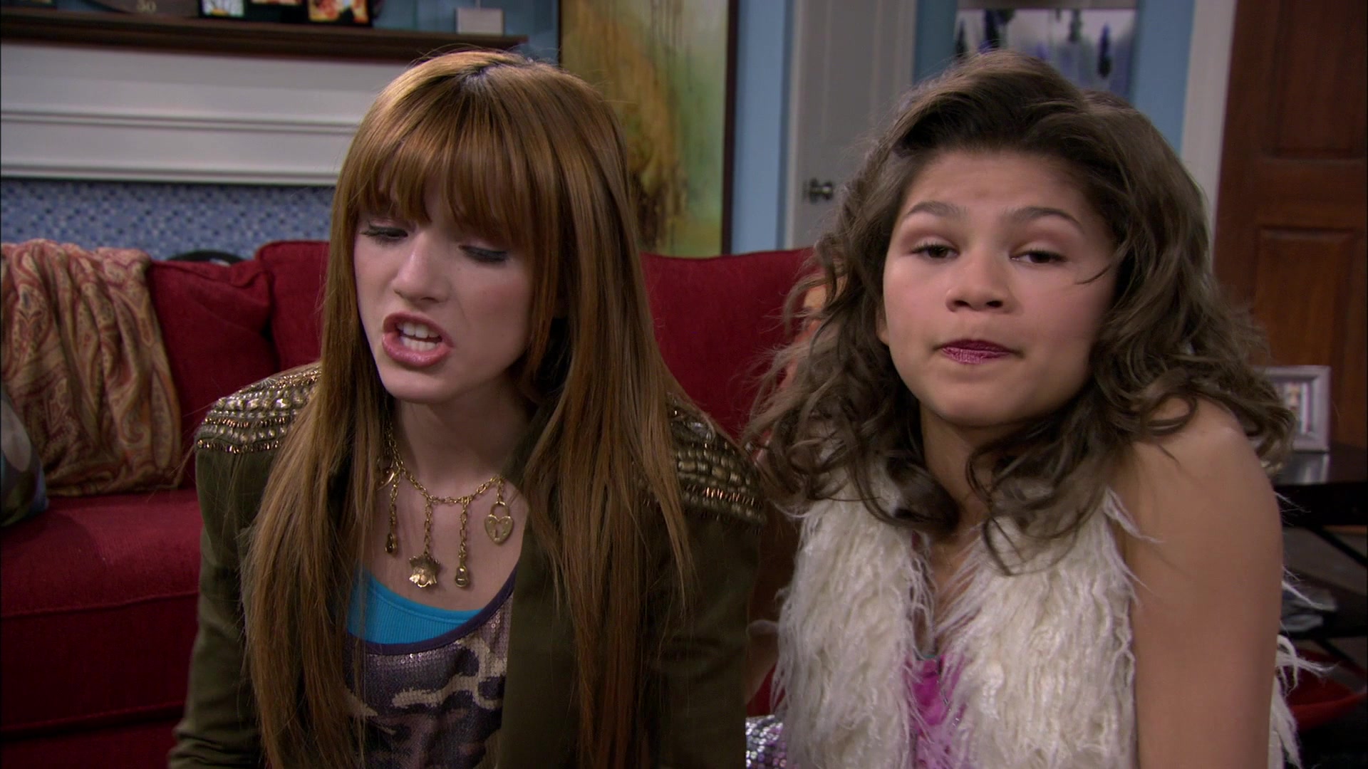 Shake_It_Up_S01E14_1080p_BTD_000816.jpg