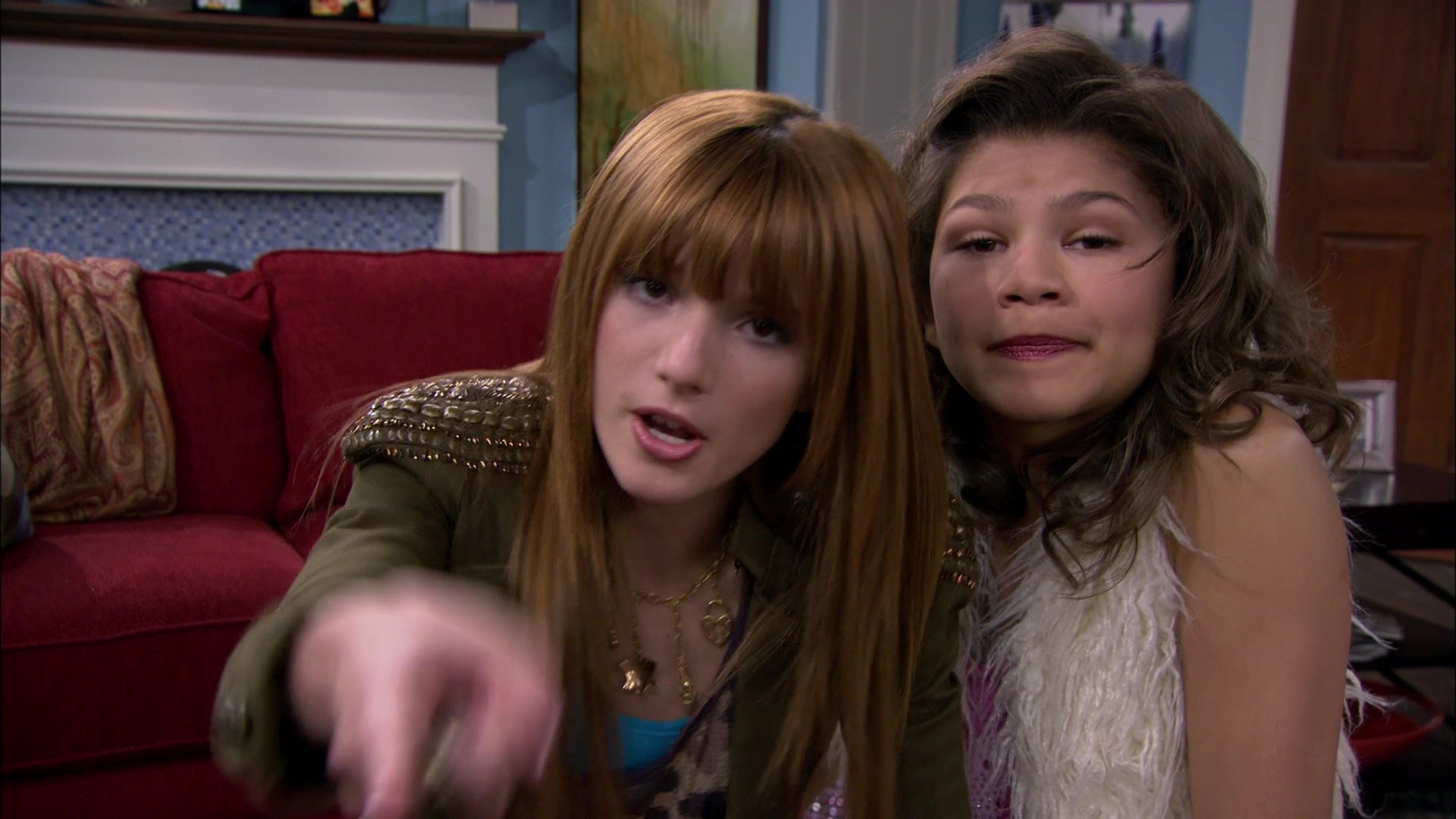 Shake_It_Up_S01E14_1080p_BTD_000818.jpg