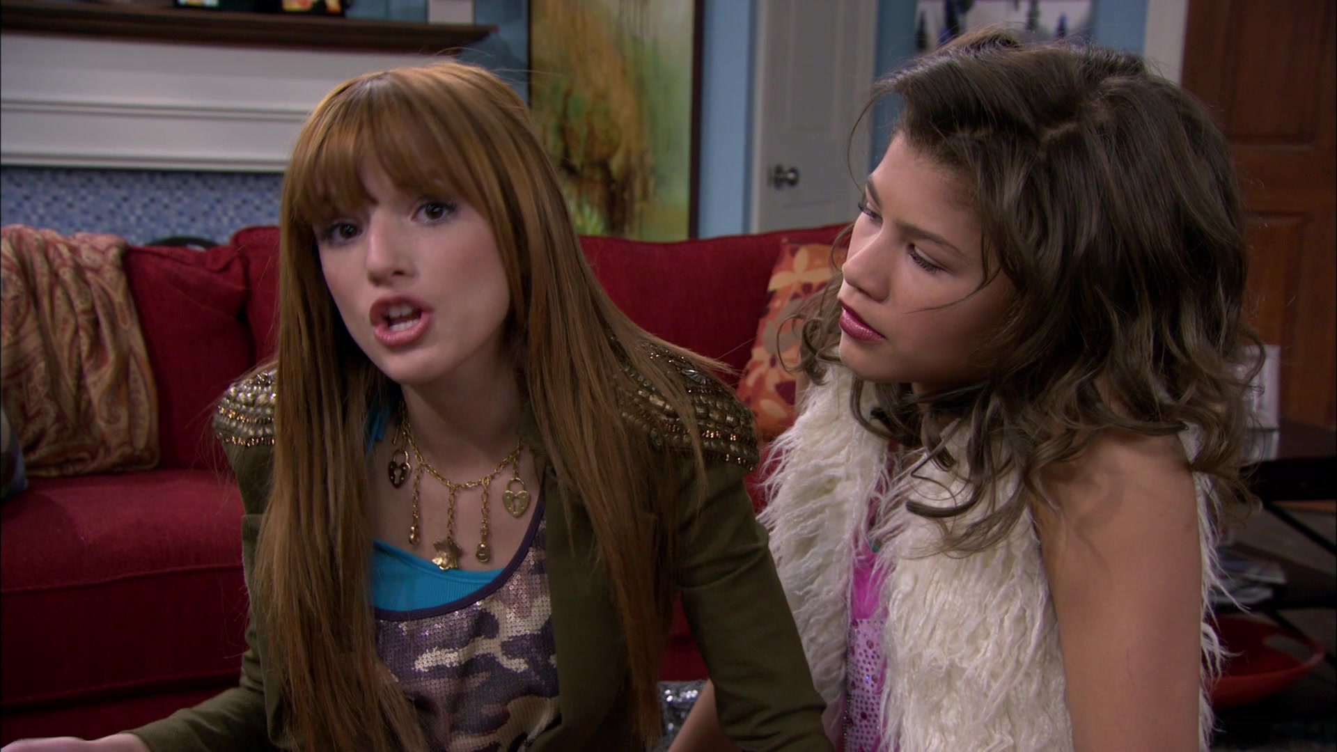 Shake_It_Up_S01E14_1080p_BTD_000831.jpg