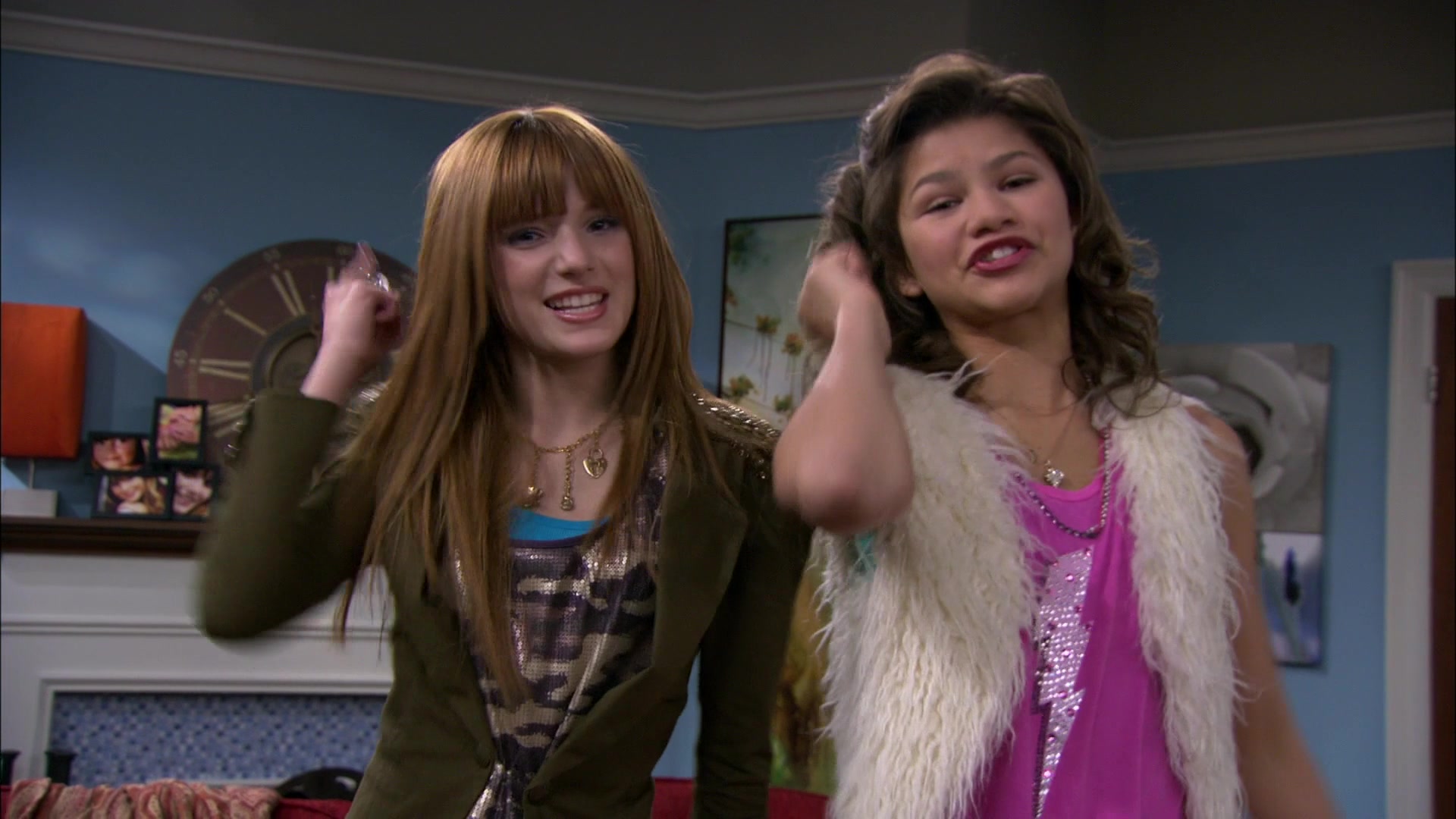 Shake_It_Up_S01E14_1080p_BTD_000869.jpg