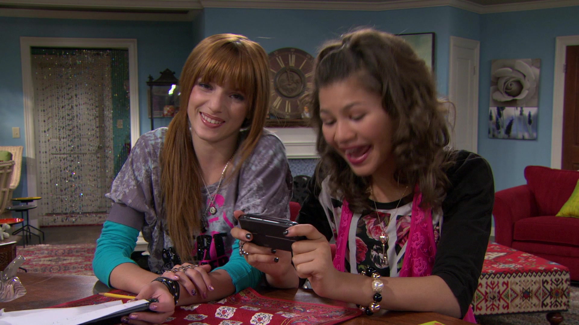 Shake_It_Up_S01E14_1080p_BTD_001053.jpg Shake_It_Up_S01E14_1080p_BTD_001053.jpg
